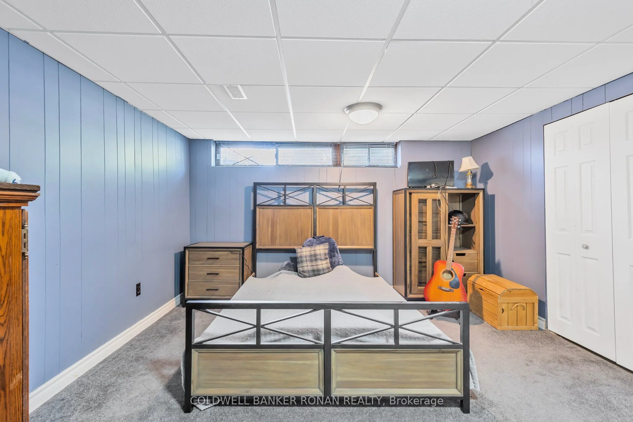 20 Hallow Crescent