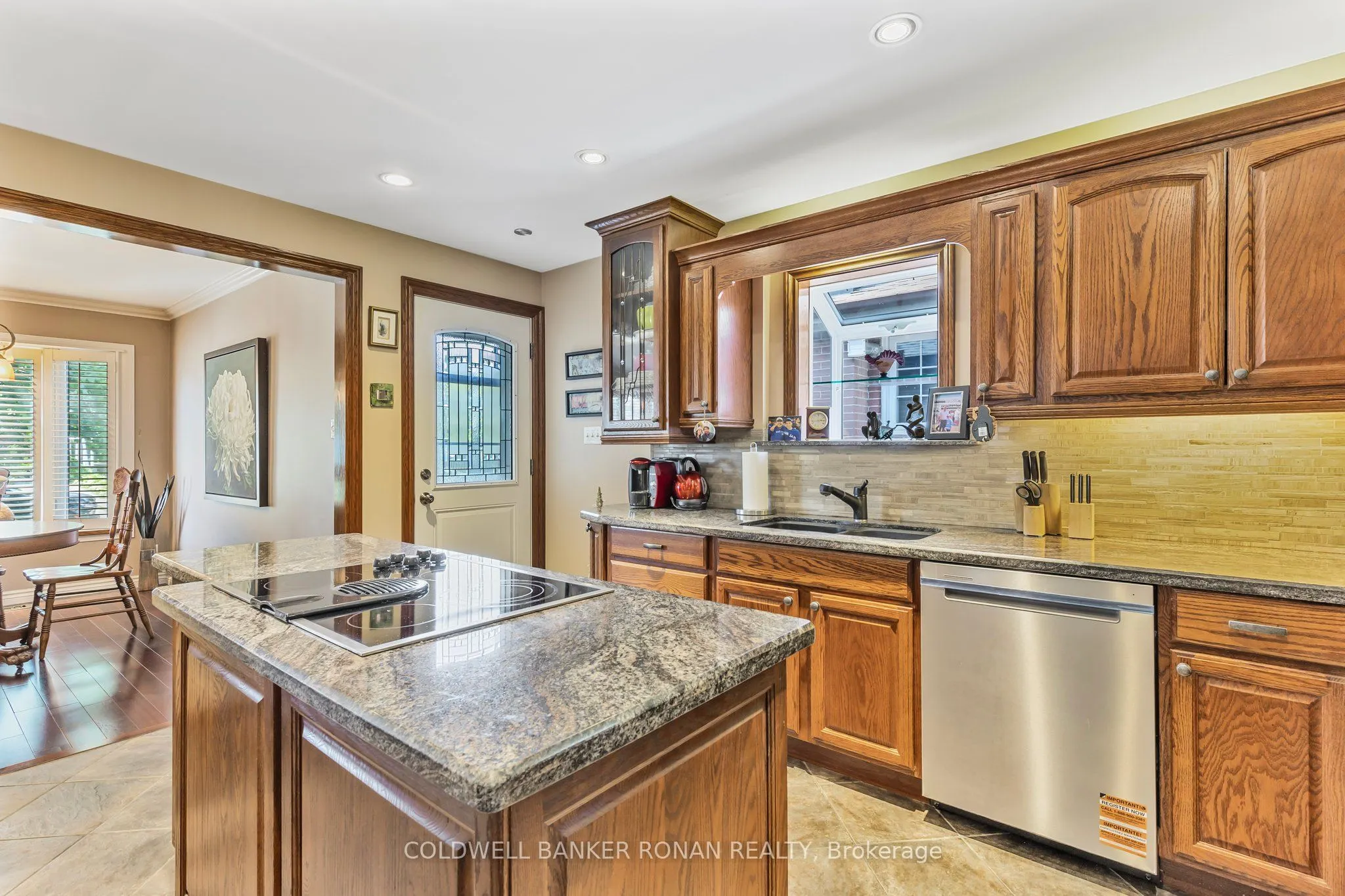 20 Hallow Crescent