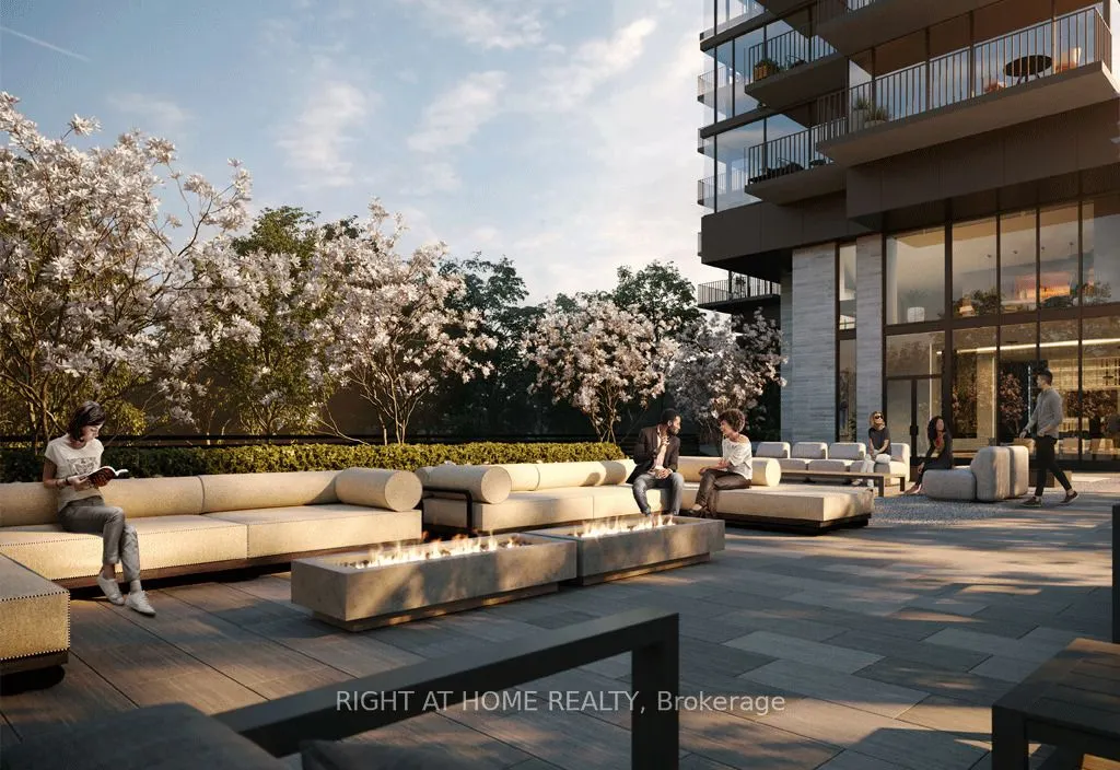 86 Dundas Street E, #304