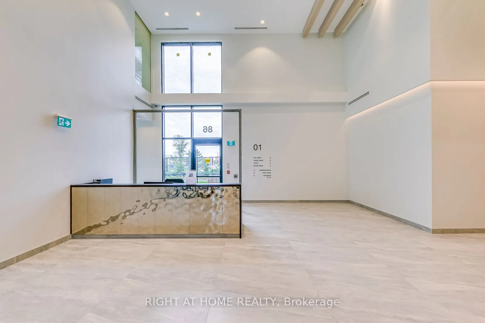 86 Dundas Street E, #304