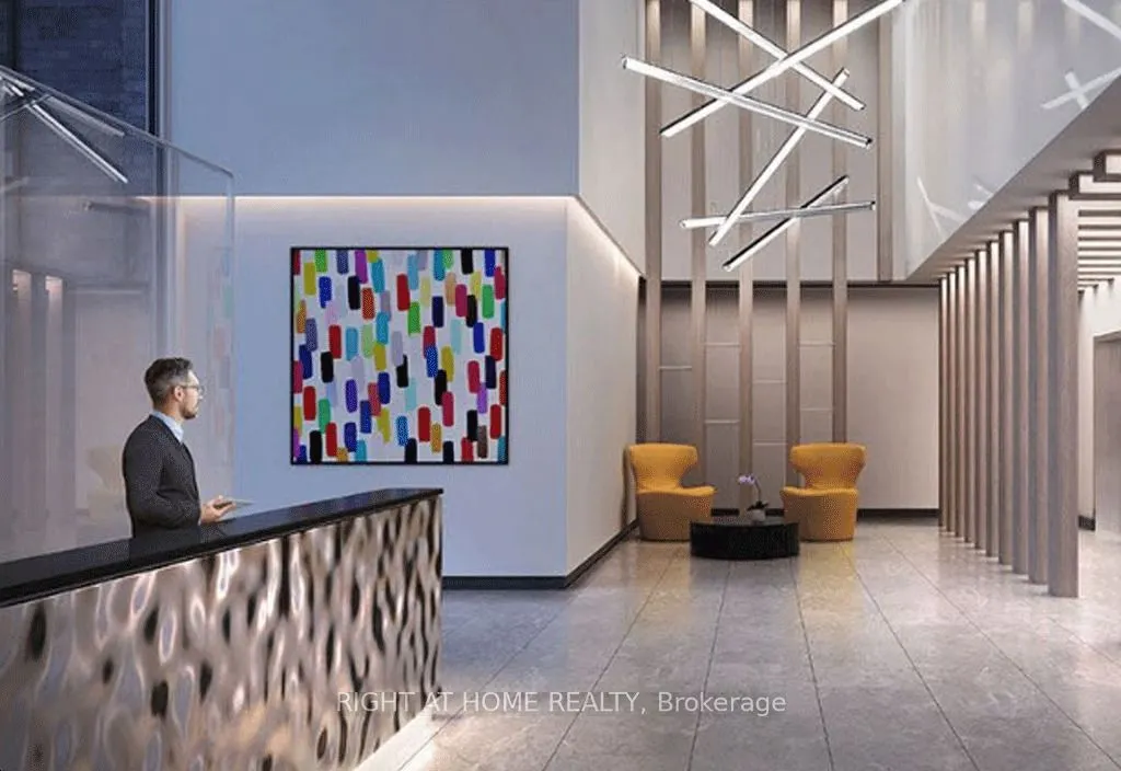 86 Dundas Street E, #304