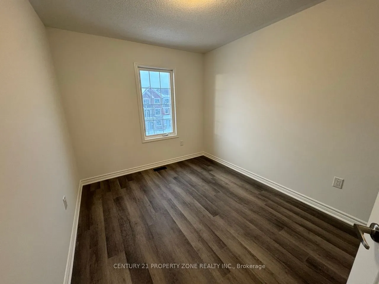 6 Bellasera Way