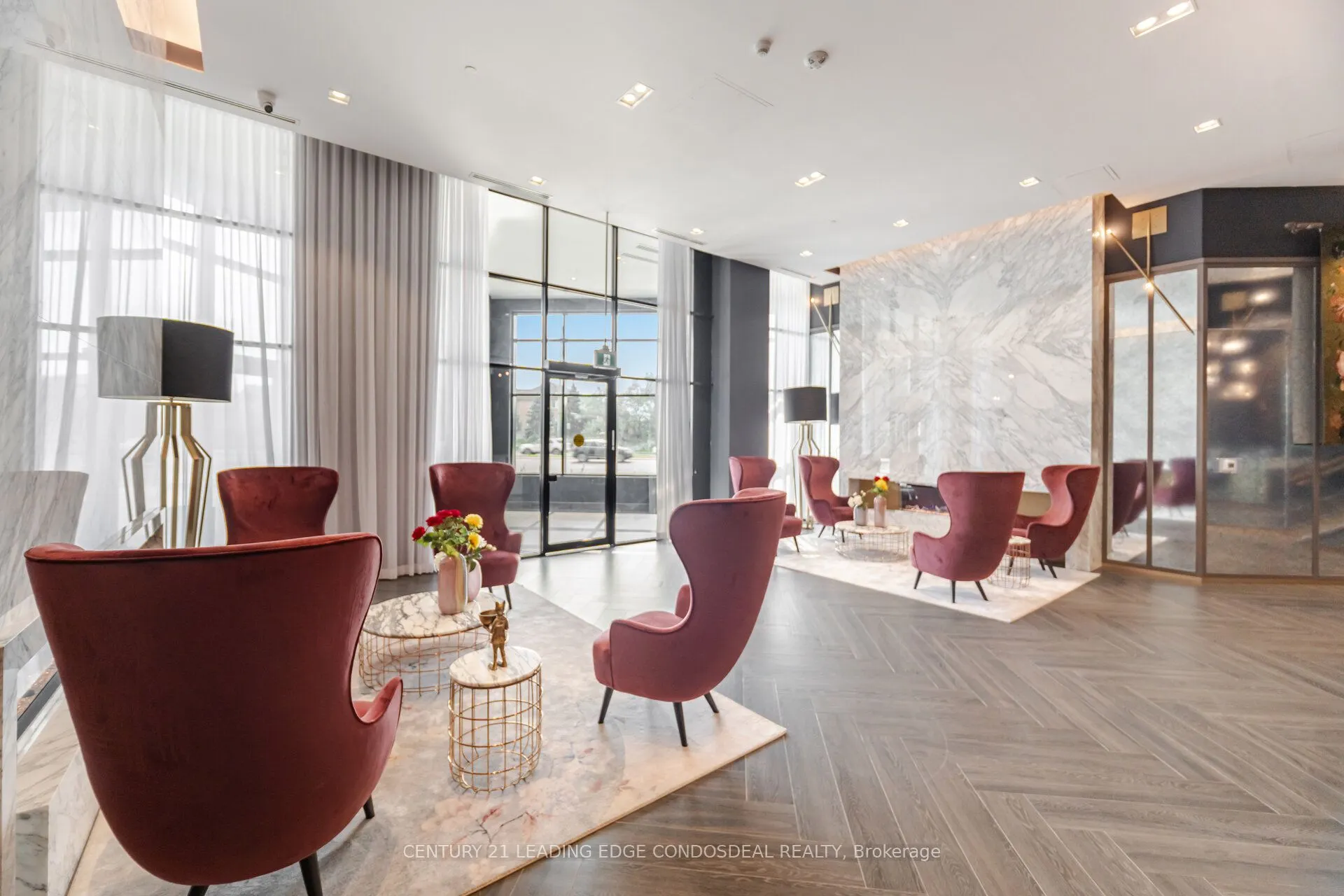 405 Dundas Street W, #234