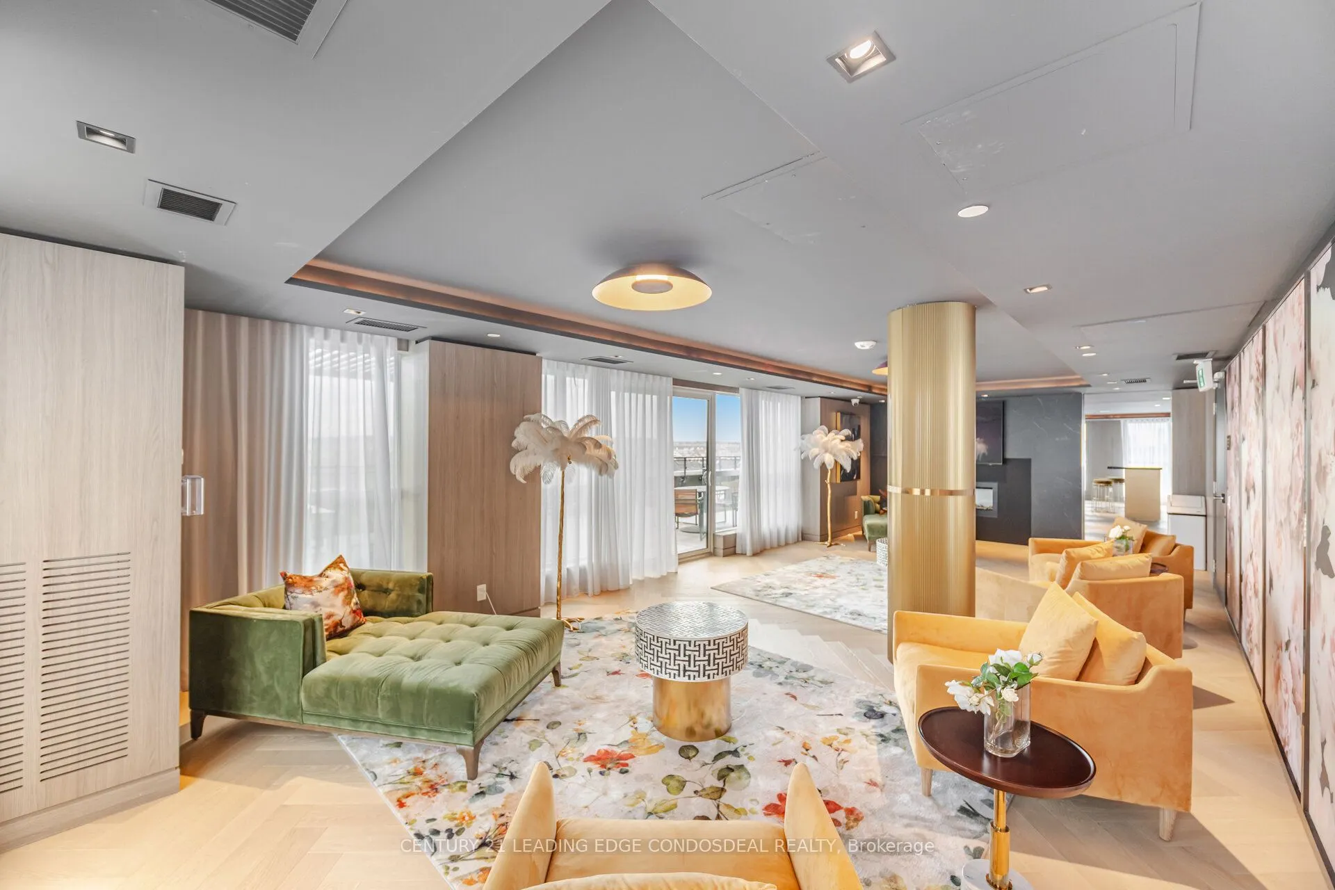 405 Dundas Street W, #234