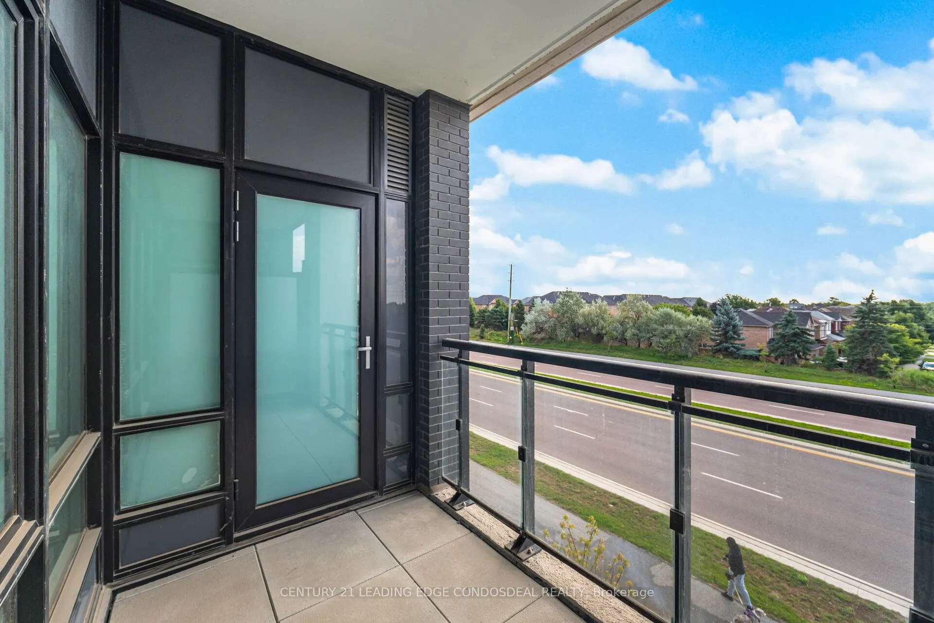405 Dundas Street W, #234