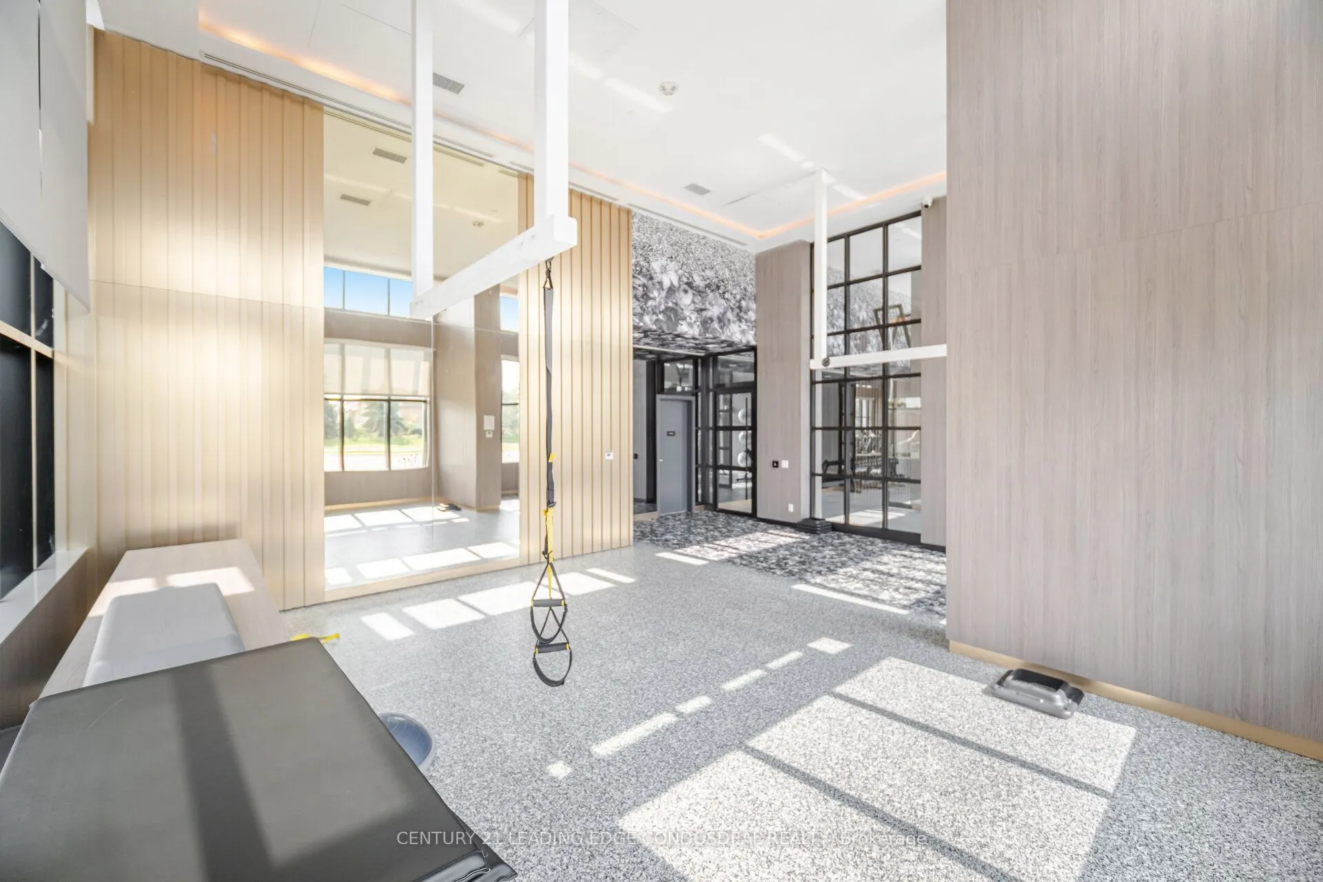 405 Dundas Street W, #234