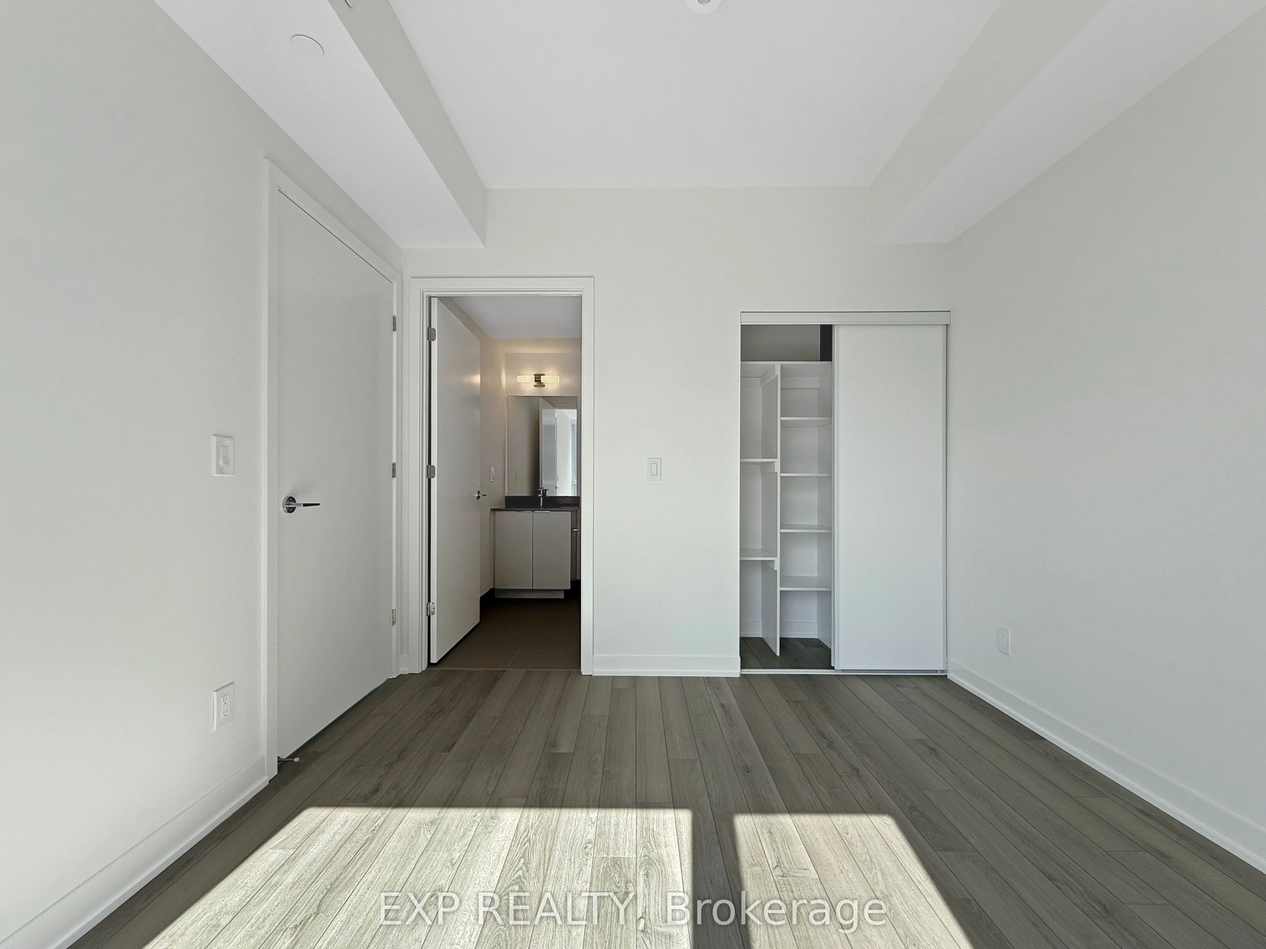 3079 Trafalgar Road, #1002