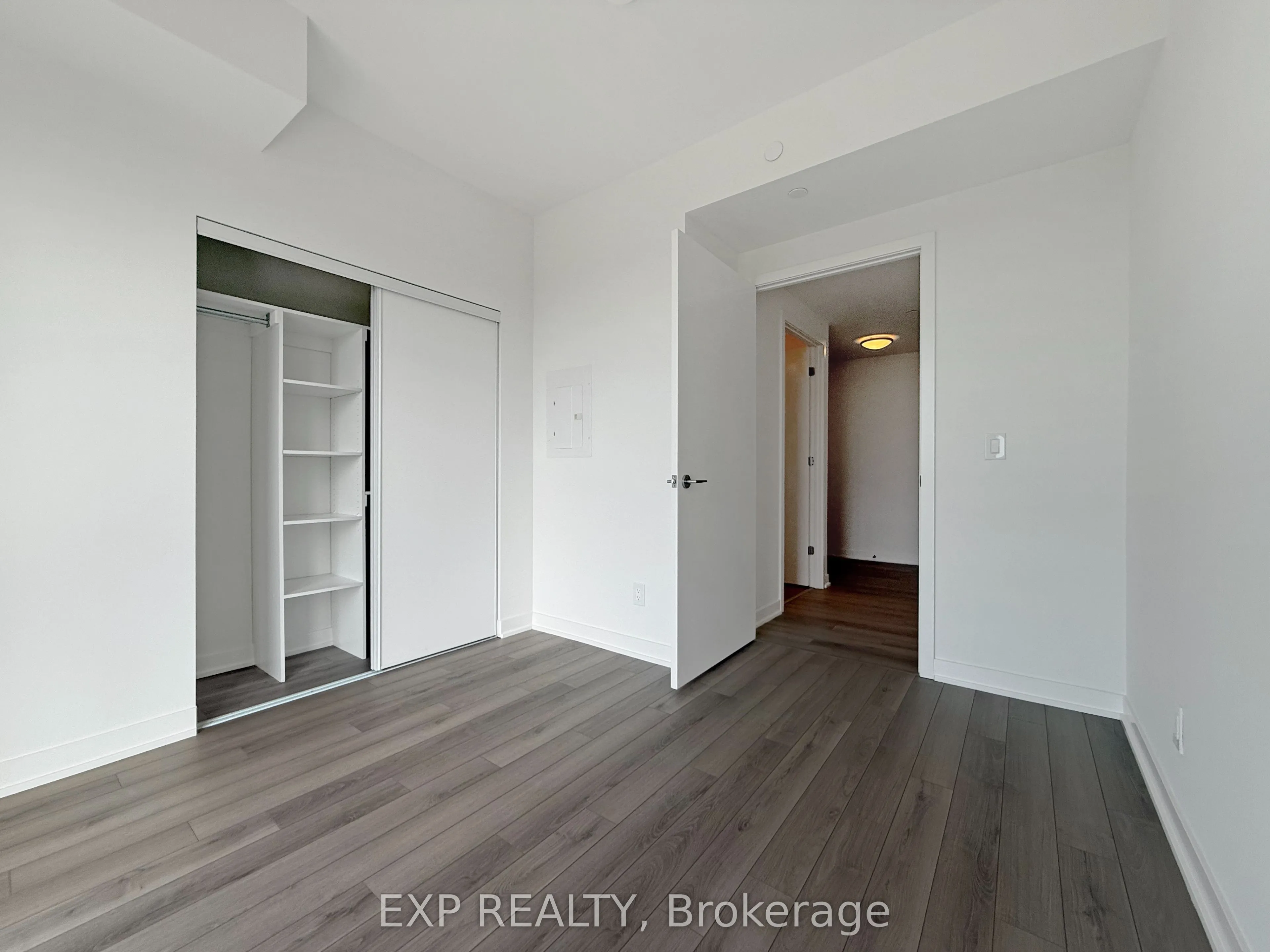 3079 Trafalgar Road, #1002