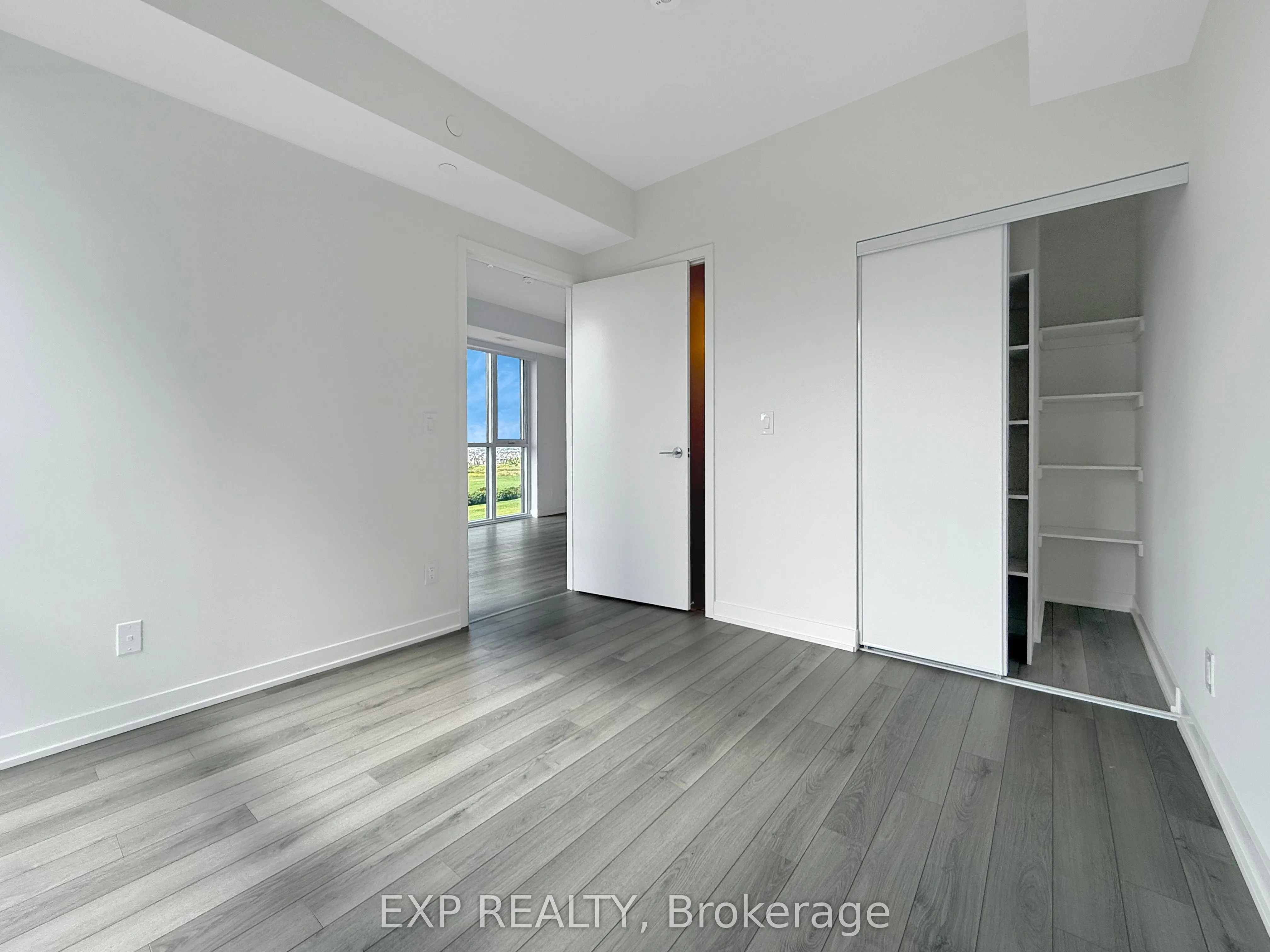 3079 Trafalgar Road, #1002