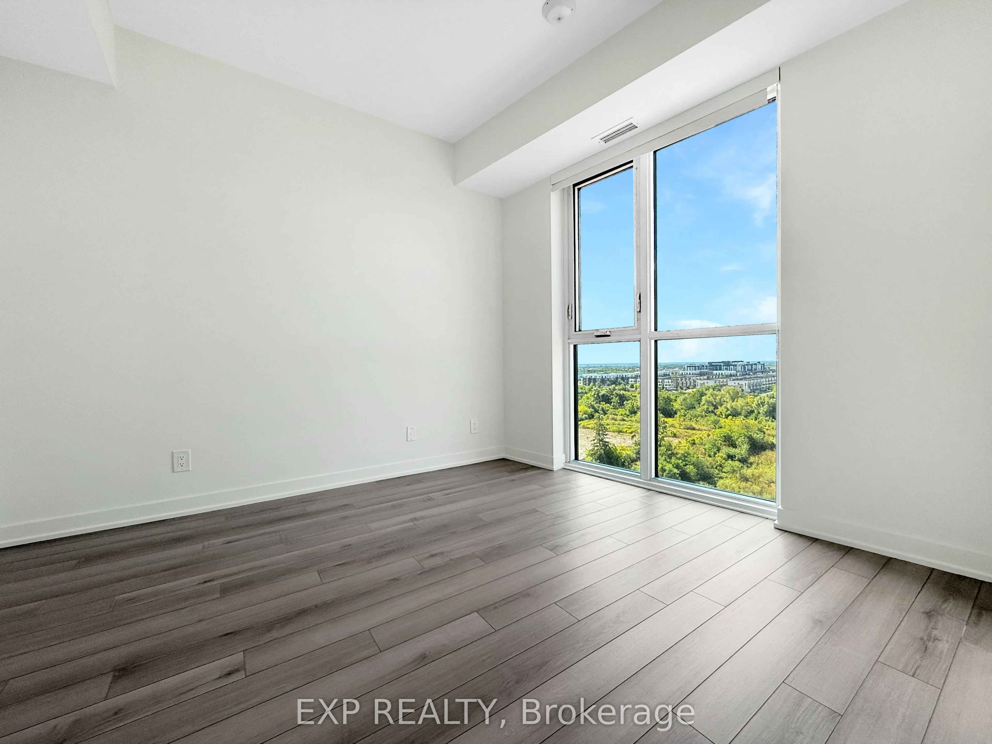 3079 Trafalgar Road, #1002