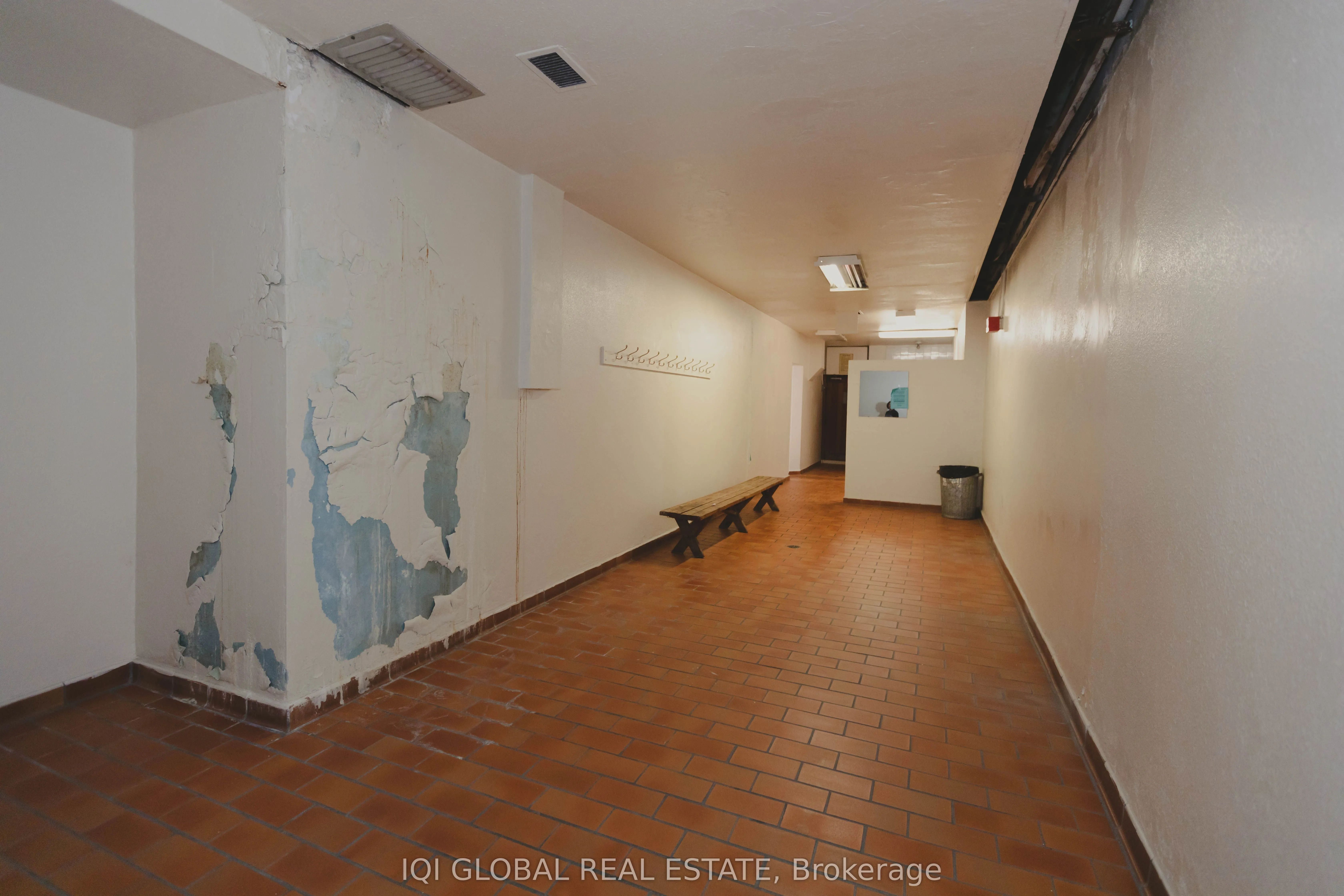 390 Dixon Road SE, #1202