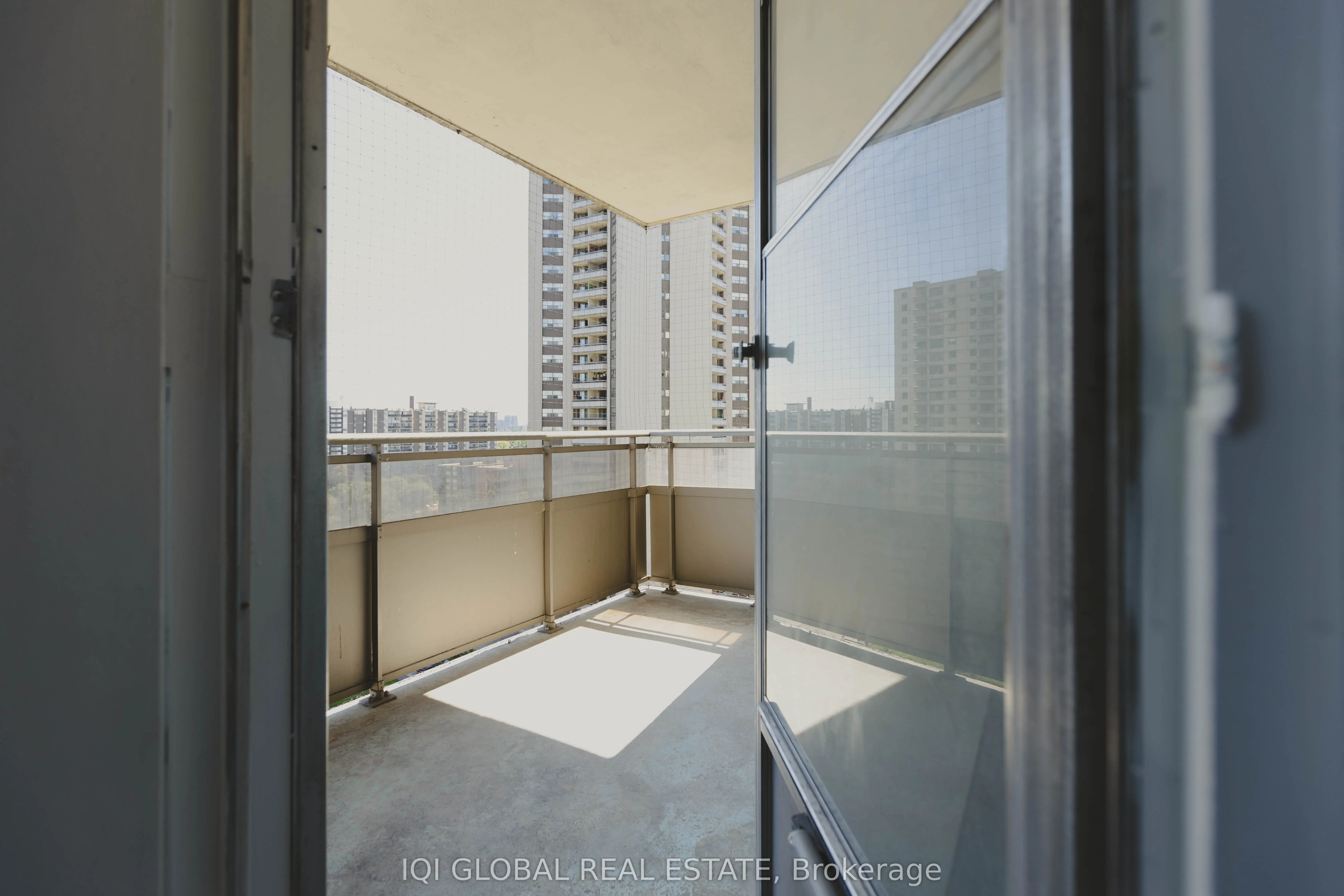 390 Dixon Road SE, #1202