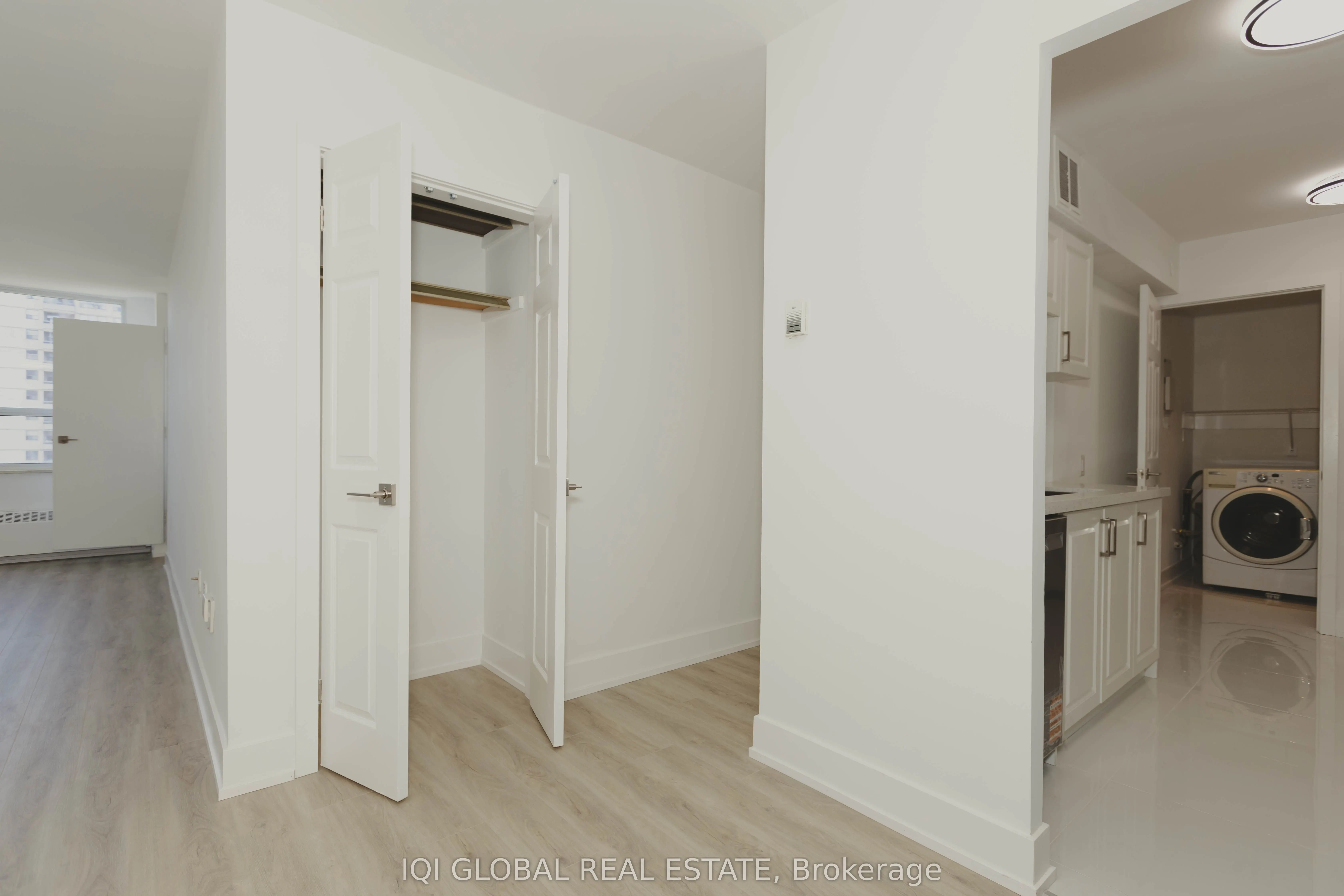 390 Dixon Road SE, #1202