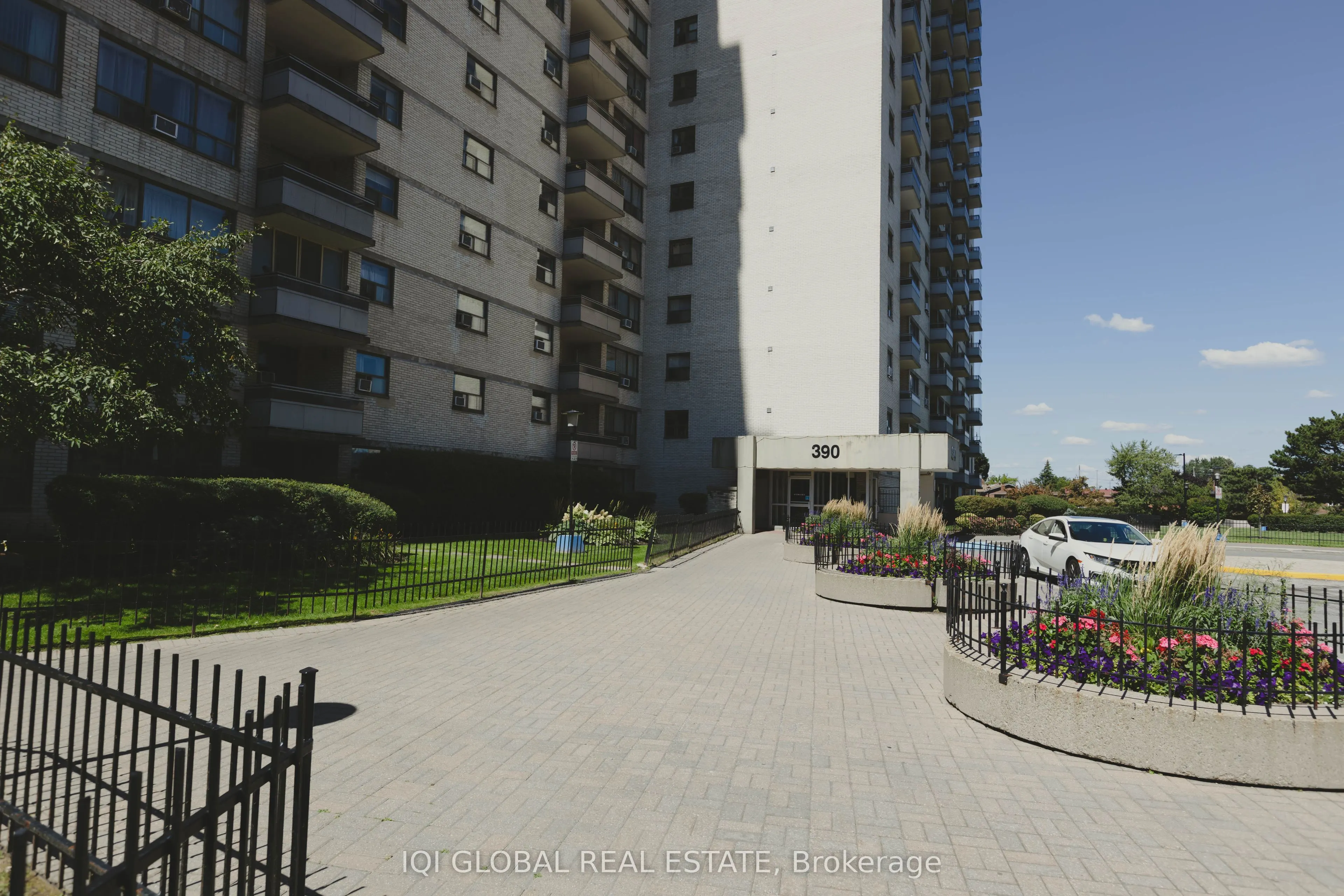 390 Dixon Road SE, #1202