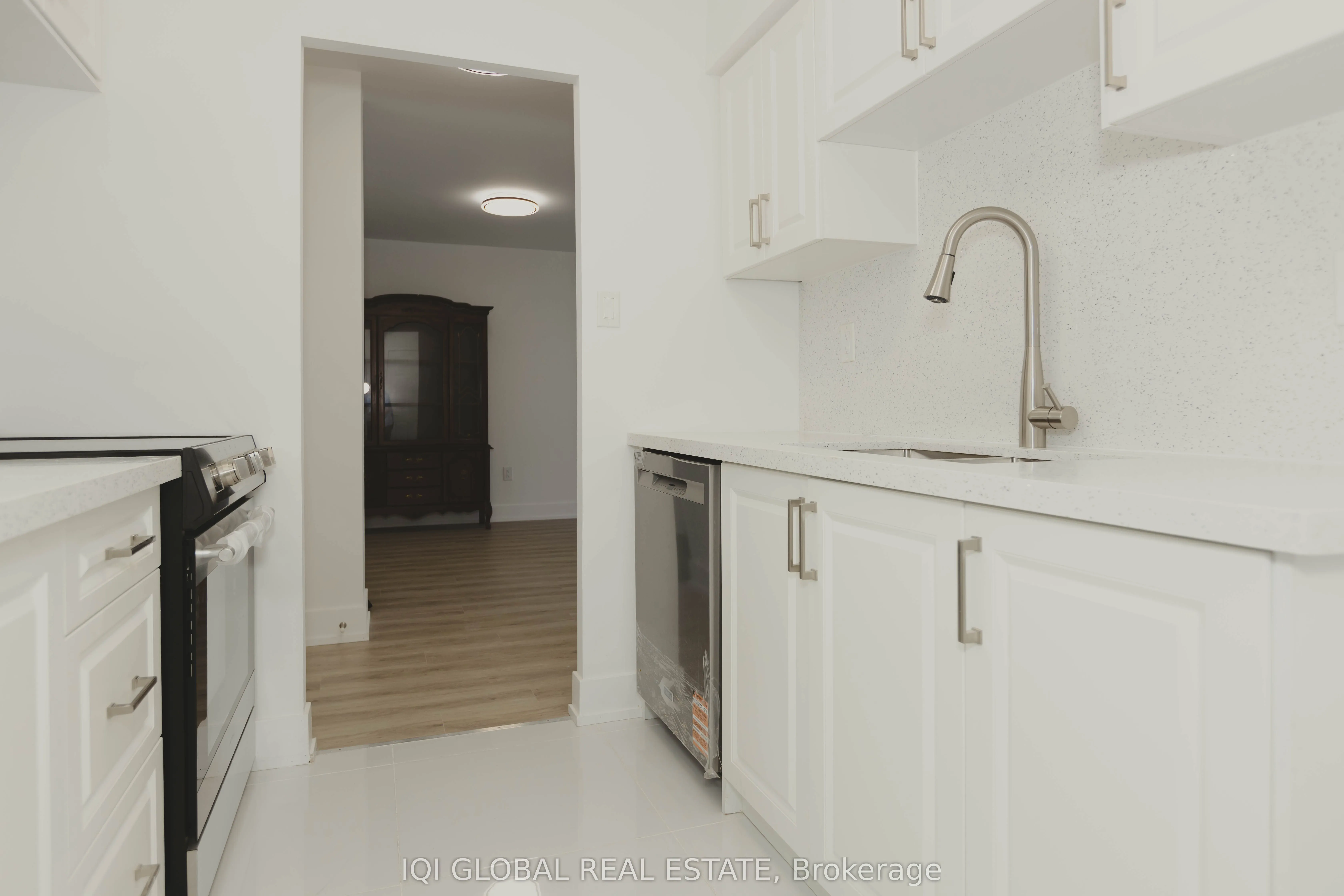 390 Dixon Road SE, #1202