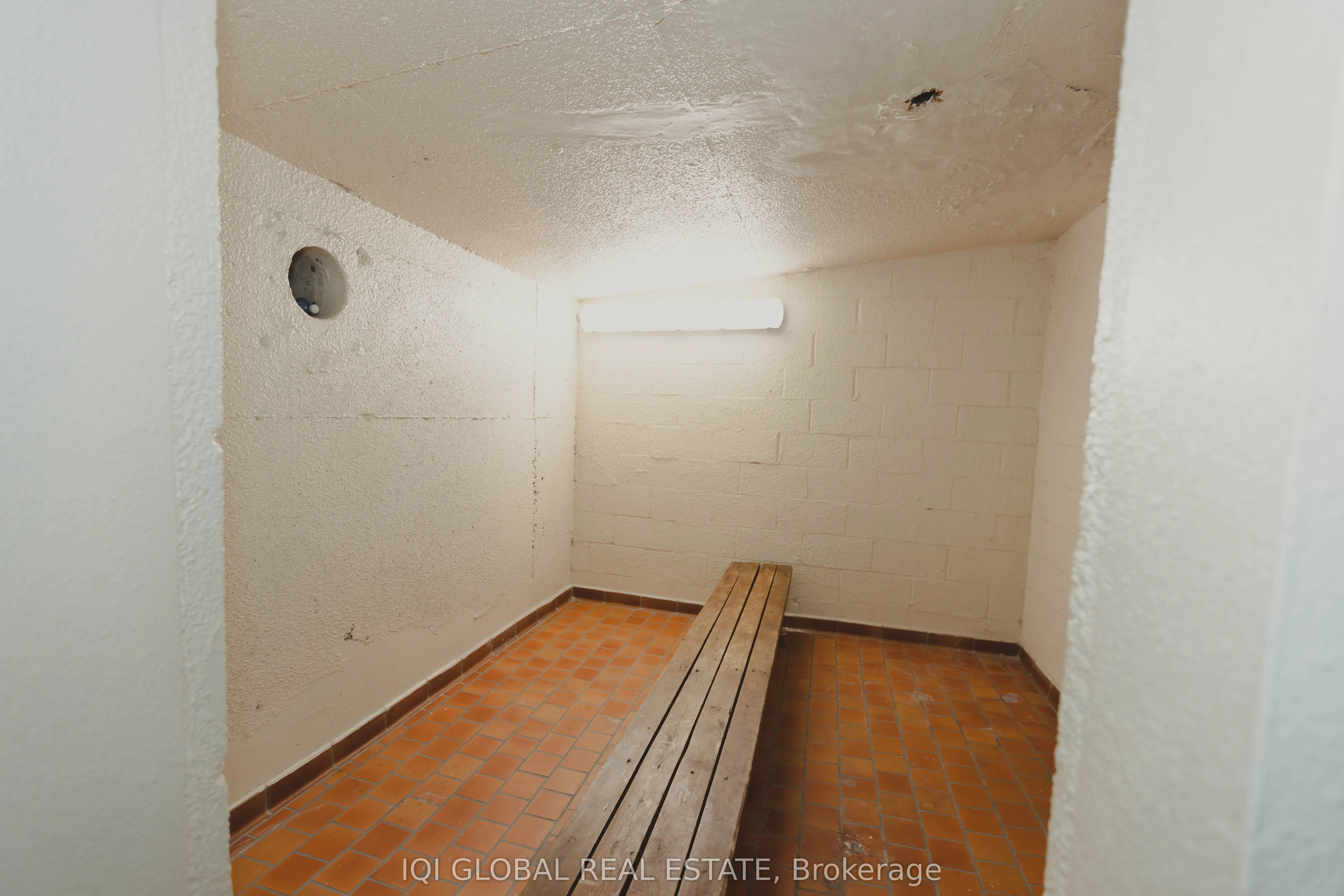 390 Dixon Road SE, #1202