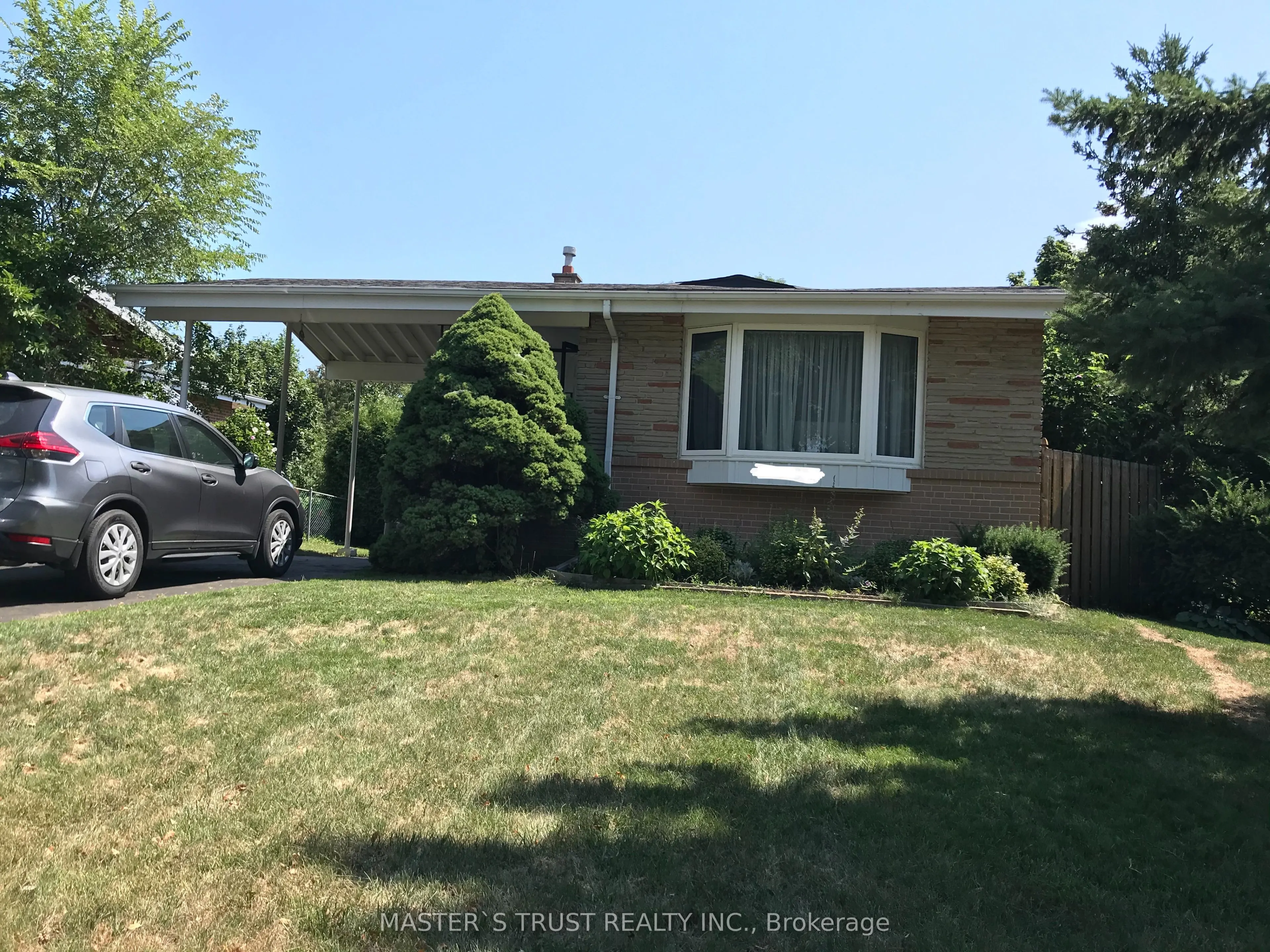 2186 Truscott Drive N