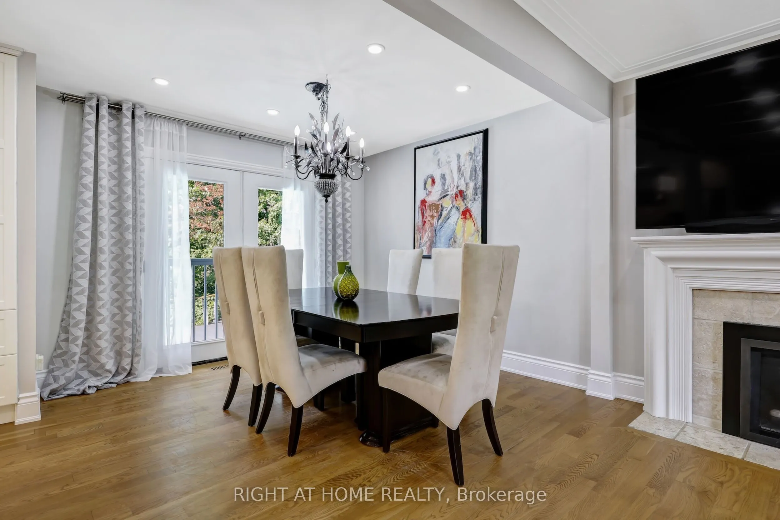 8 Hillavon Drive