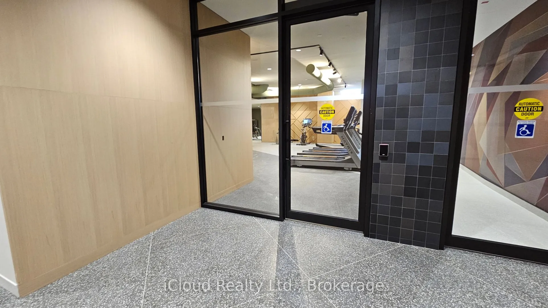 2495 Eglinton Avenue W, #2002