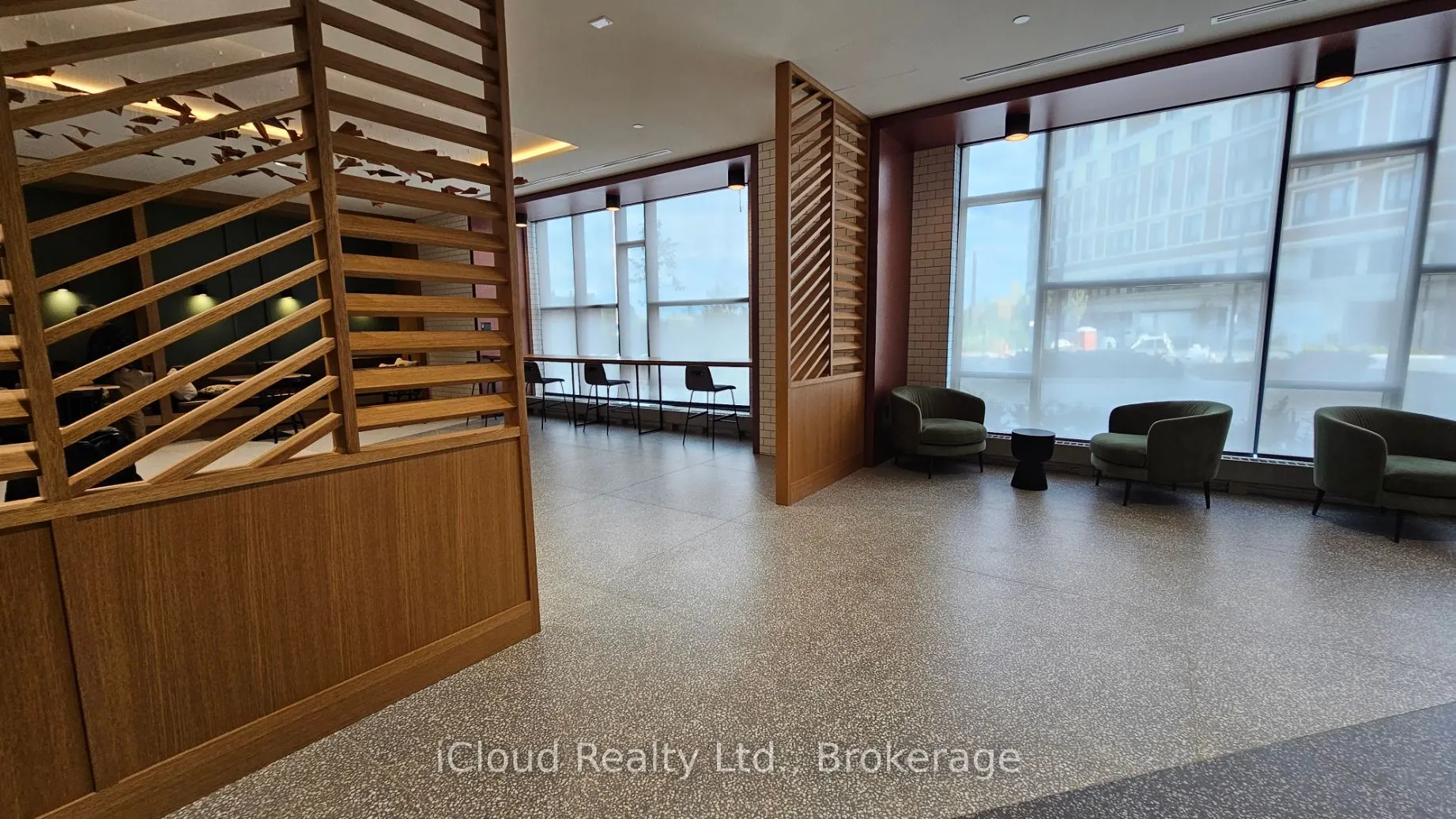 2495 Eglinton Avenue W, #2002