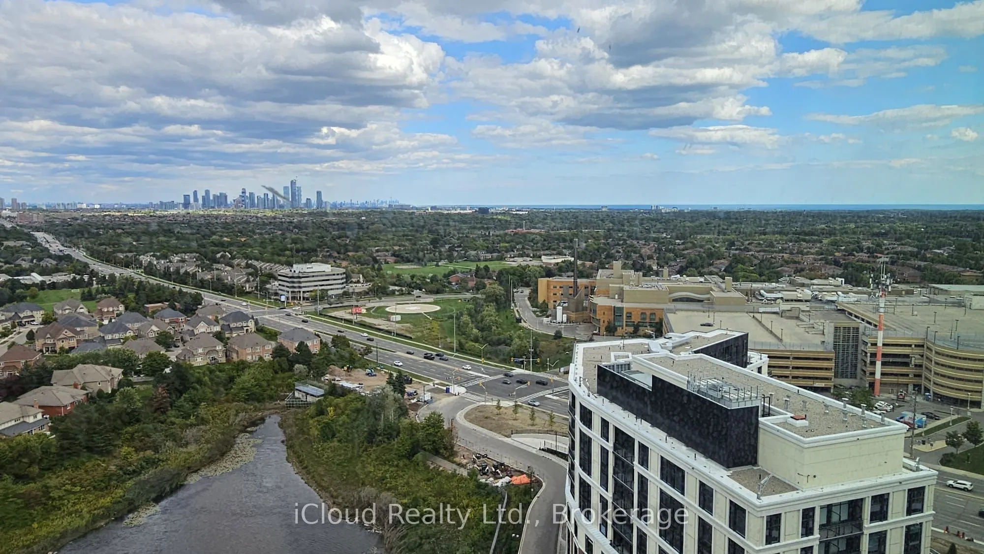 2495 Eglinton Avenue W, #2002