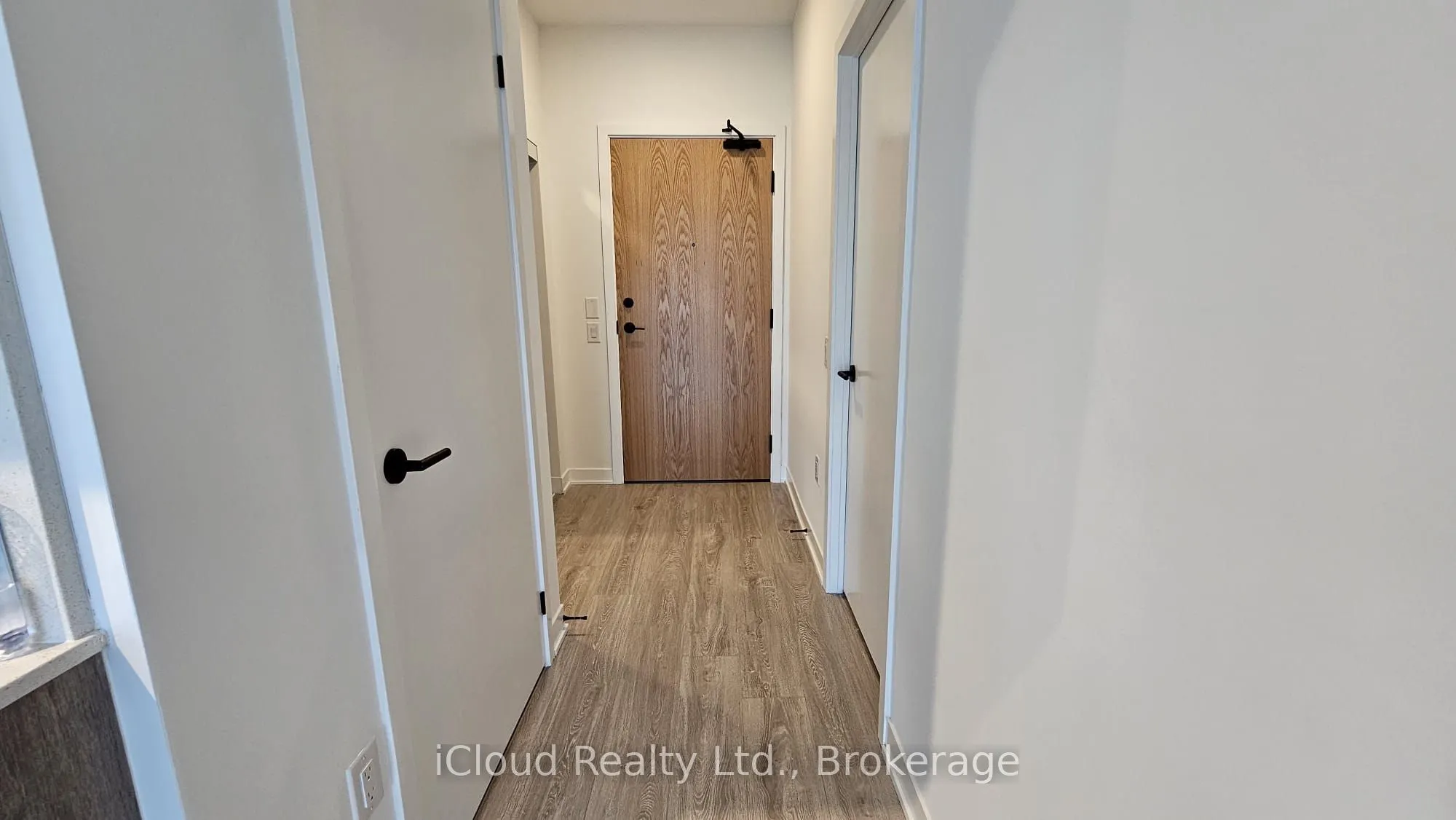 2495 Eglinton Avenue W, #2002