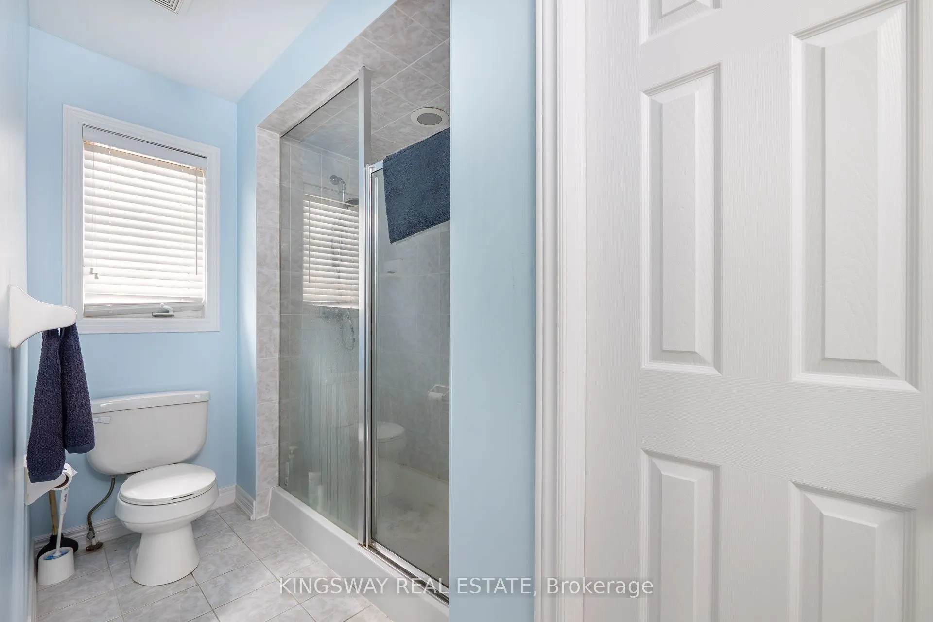 284 Holmes Crescent