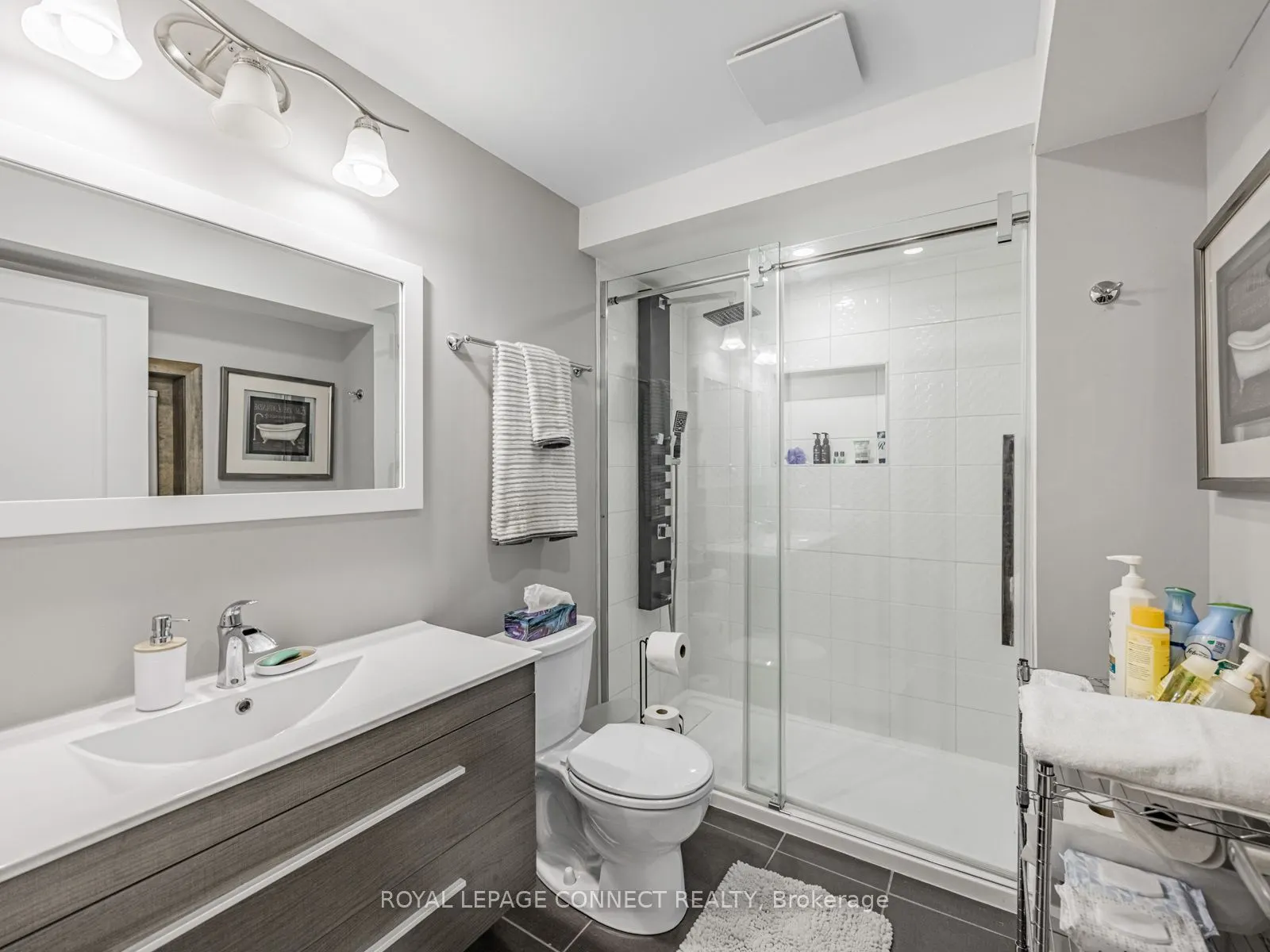 3302 Mintwood Circle