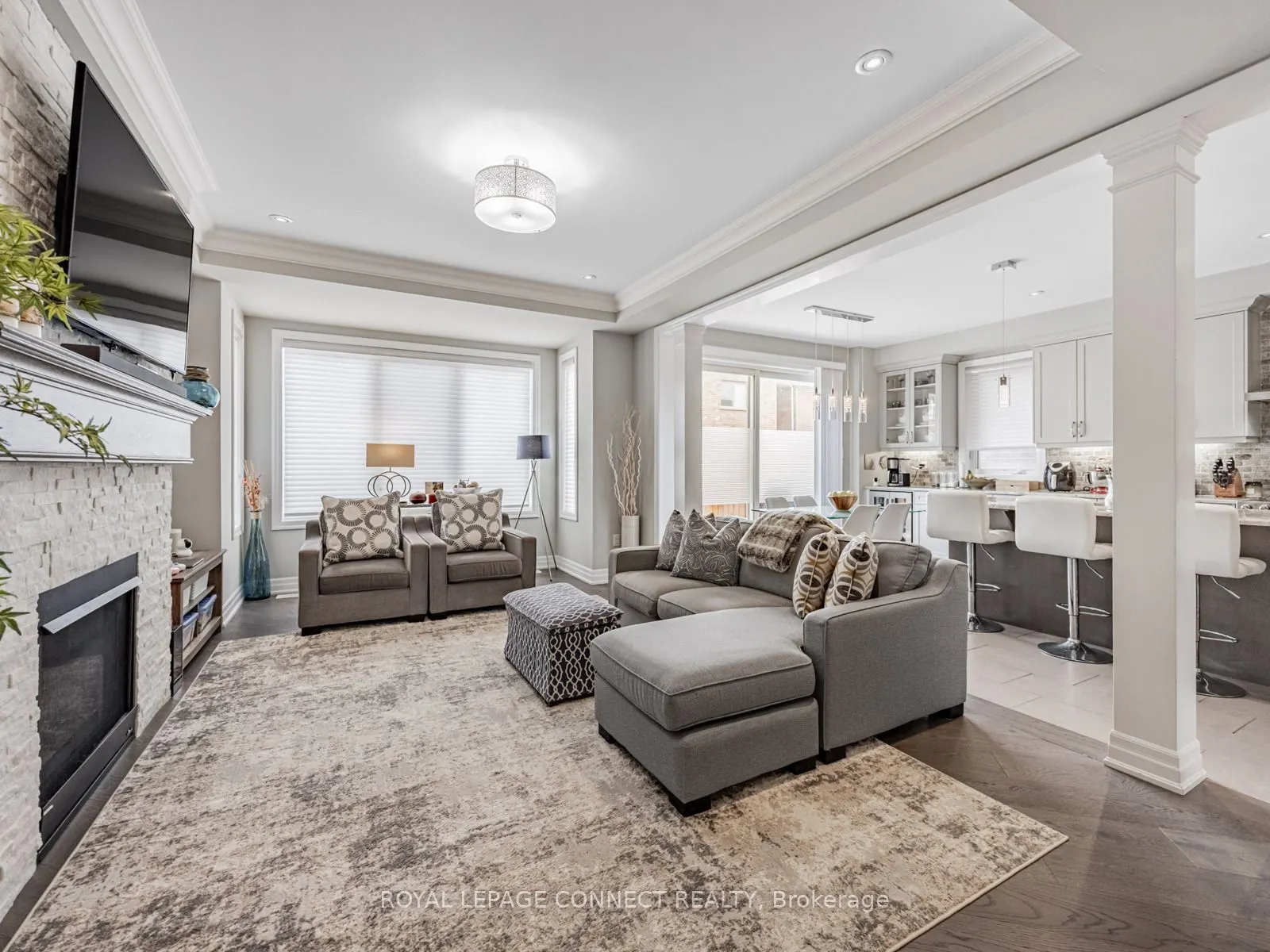 3302 Mintwood Circle
