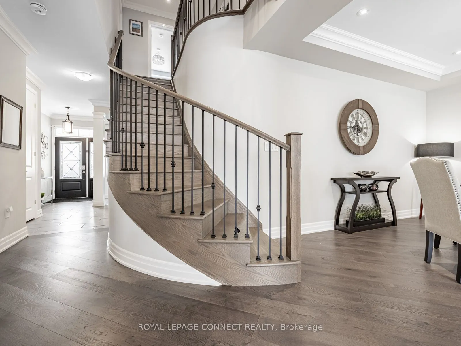 3302 Mintwood Circle