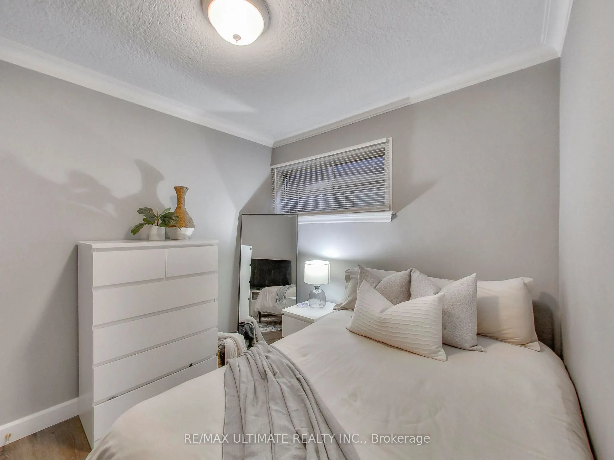107 Livingstone Avenue
