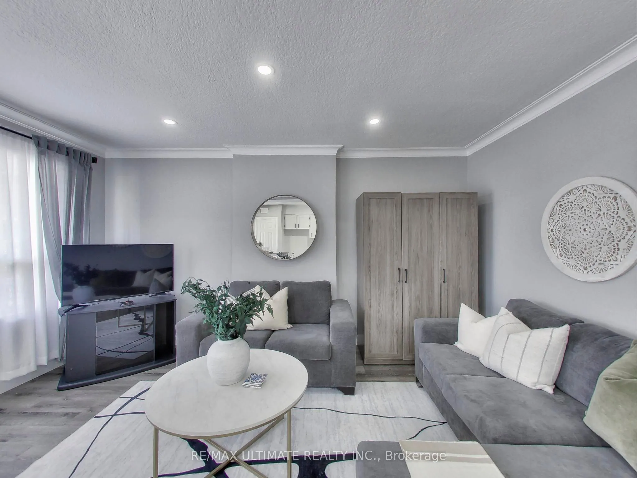 107 Livingstone Avenue