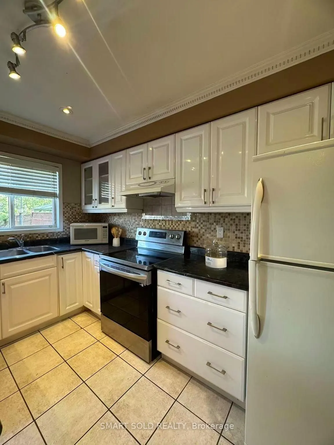 7267 Aldercrest Drive