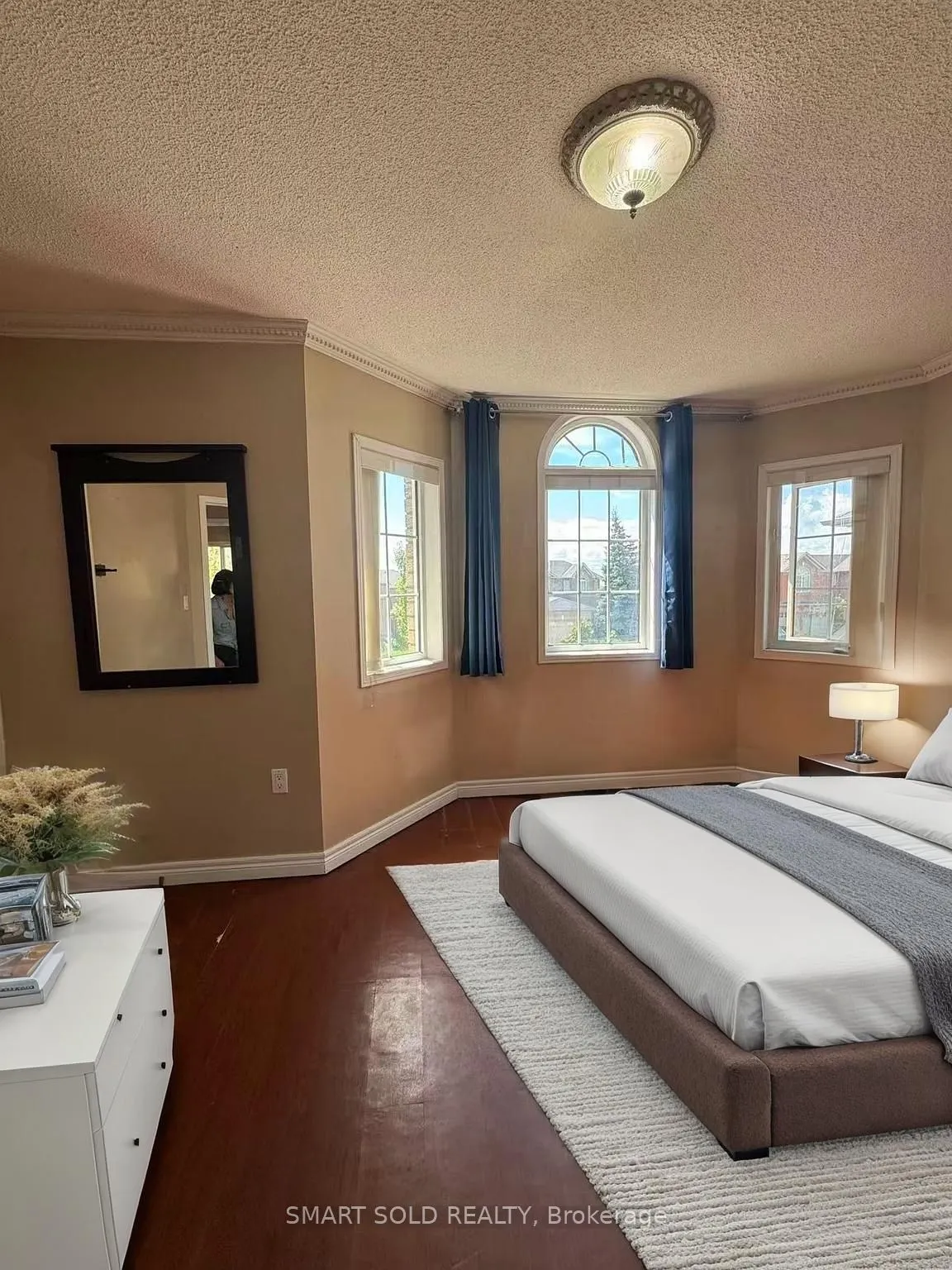 7267 Aldercrest Drive
