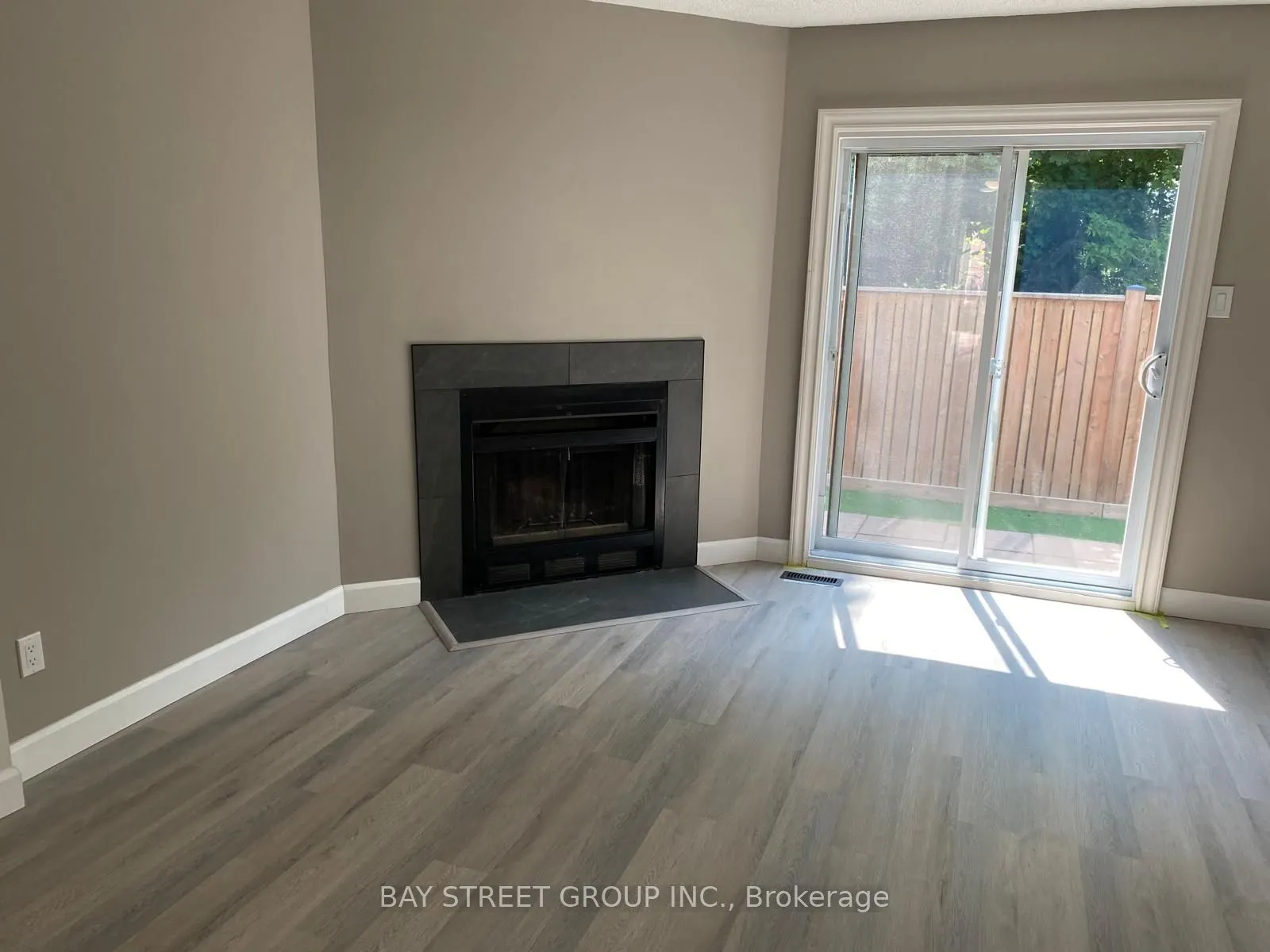 2200 Glenwood School Drive, #28