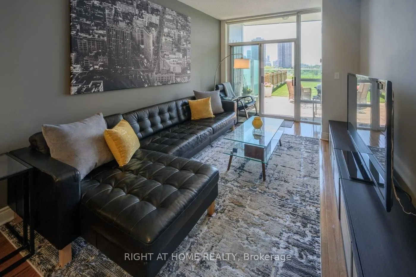 1910 Lake Shore Boulevard W, #505
