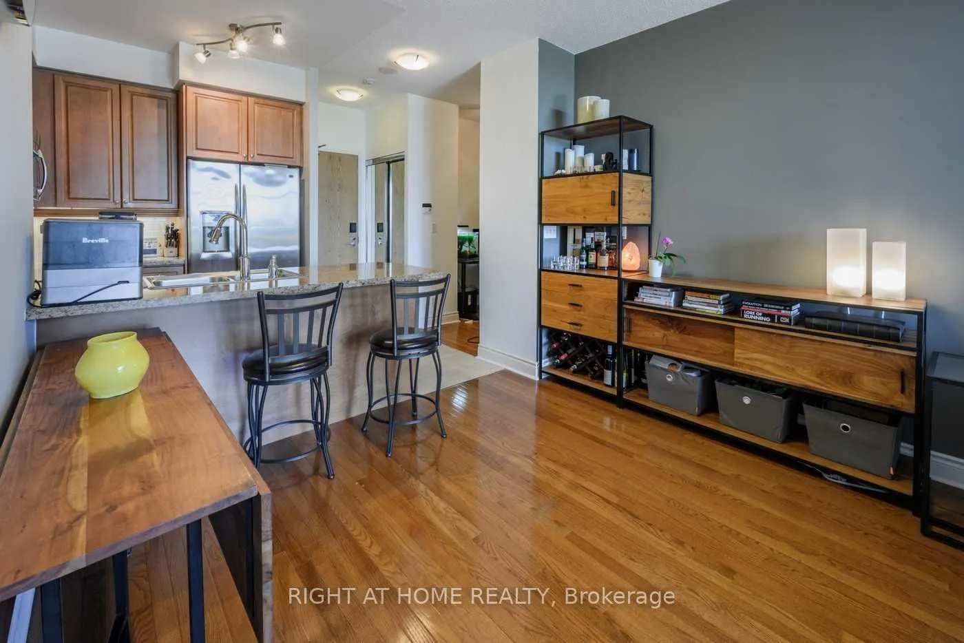 1910 Lake Shore Boulevard W, #505