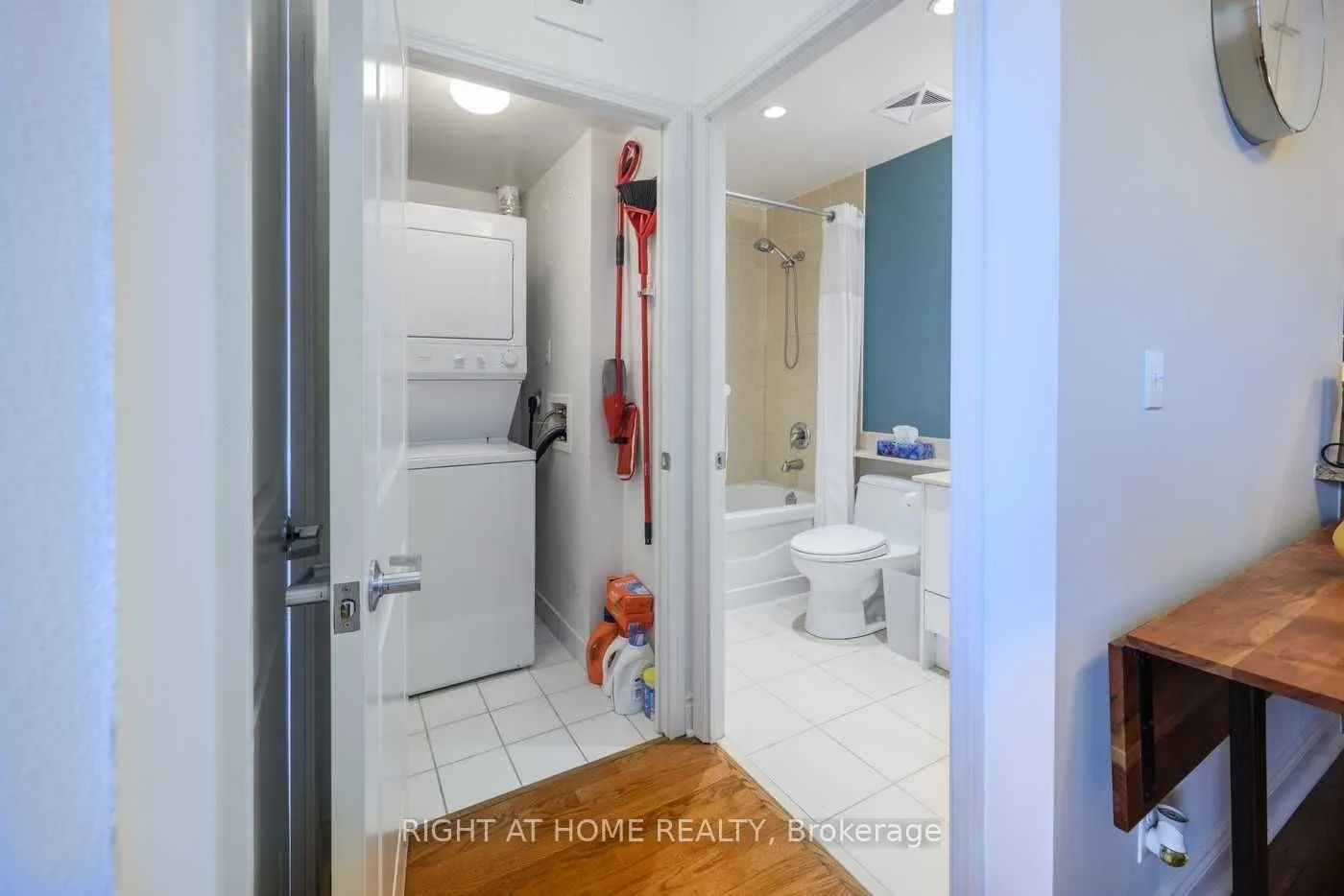 1910 Lake Shore Boulevard W, #505