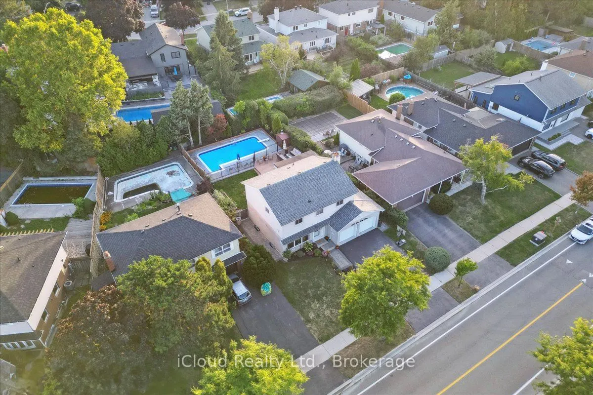 2224 Thorn Lodge Drive