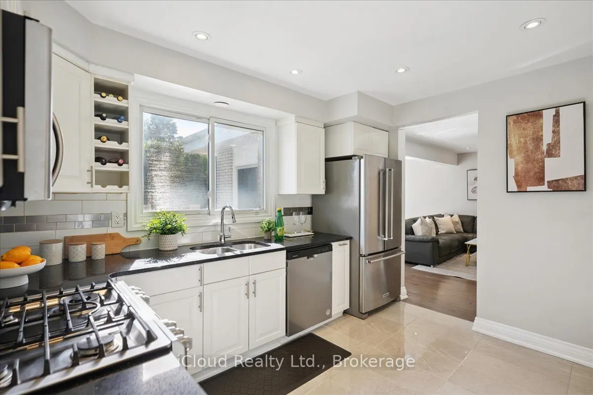 2224 Thorn Lodge Drive