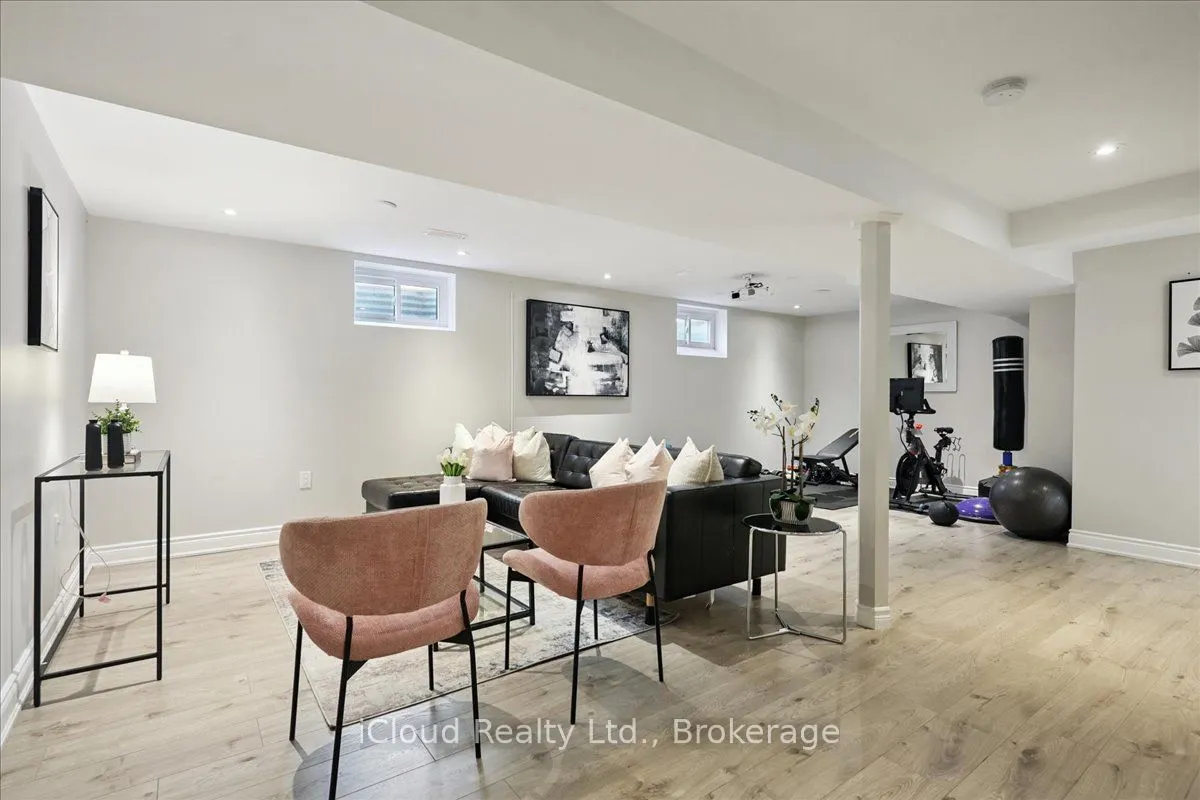 2224 Thorn Lodge Drive