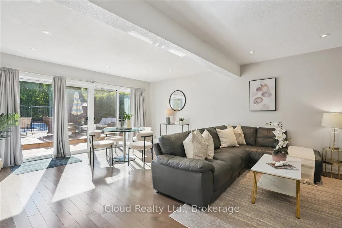 2224 Thorn Lodge Drive
