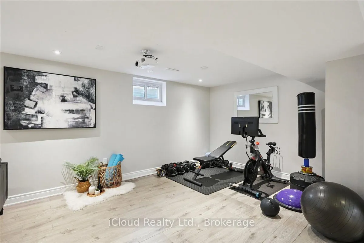 2224 Thorn Lodge Drive