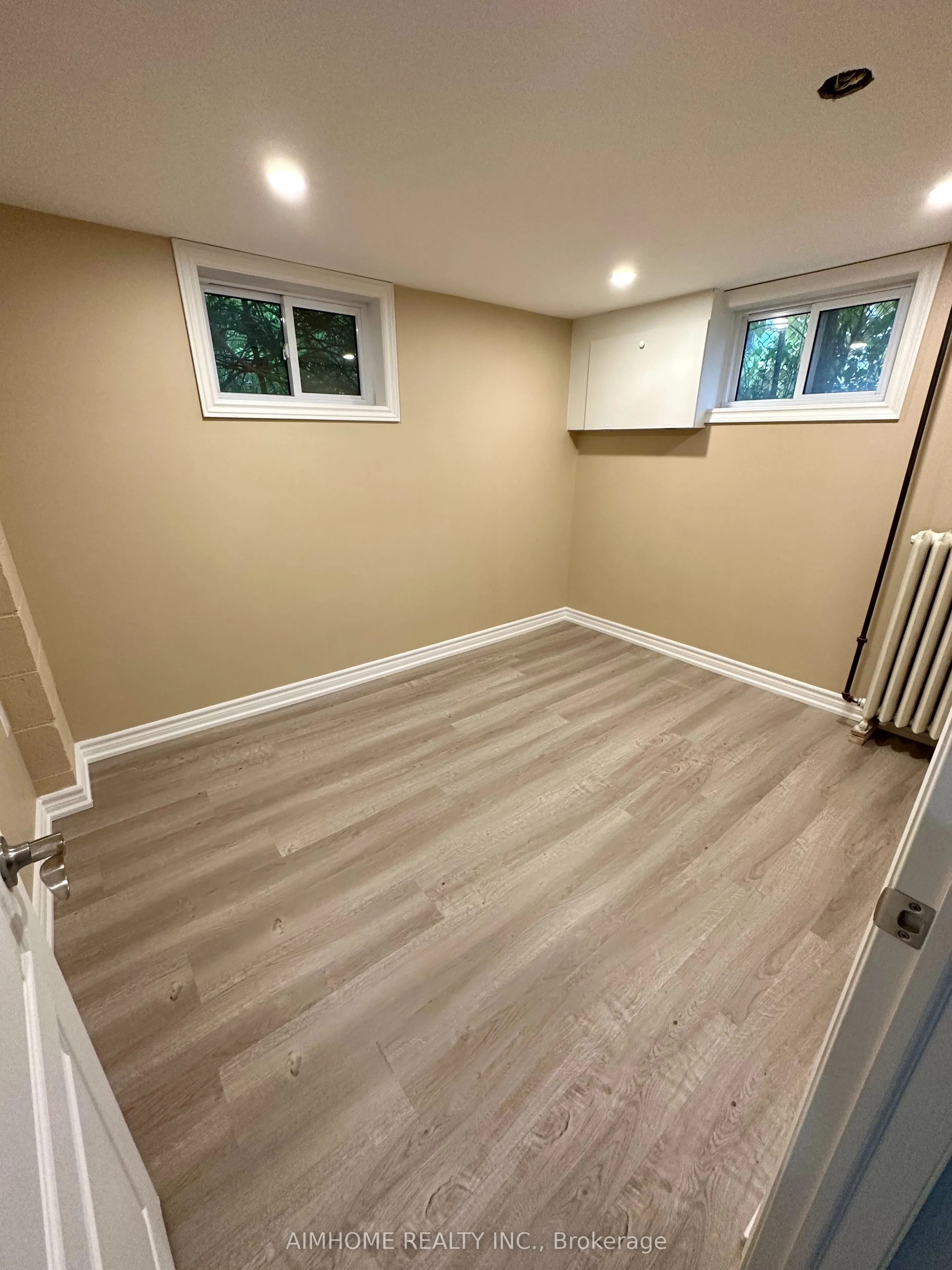 883 Beechwood Avenue, #MainLower