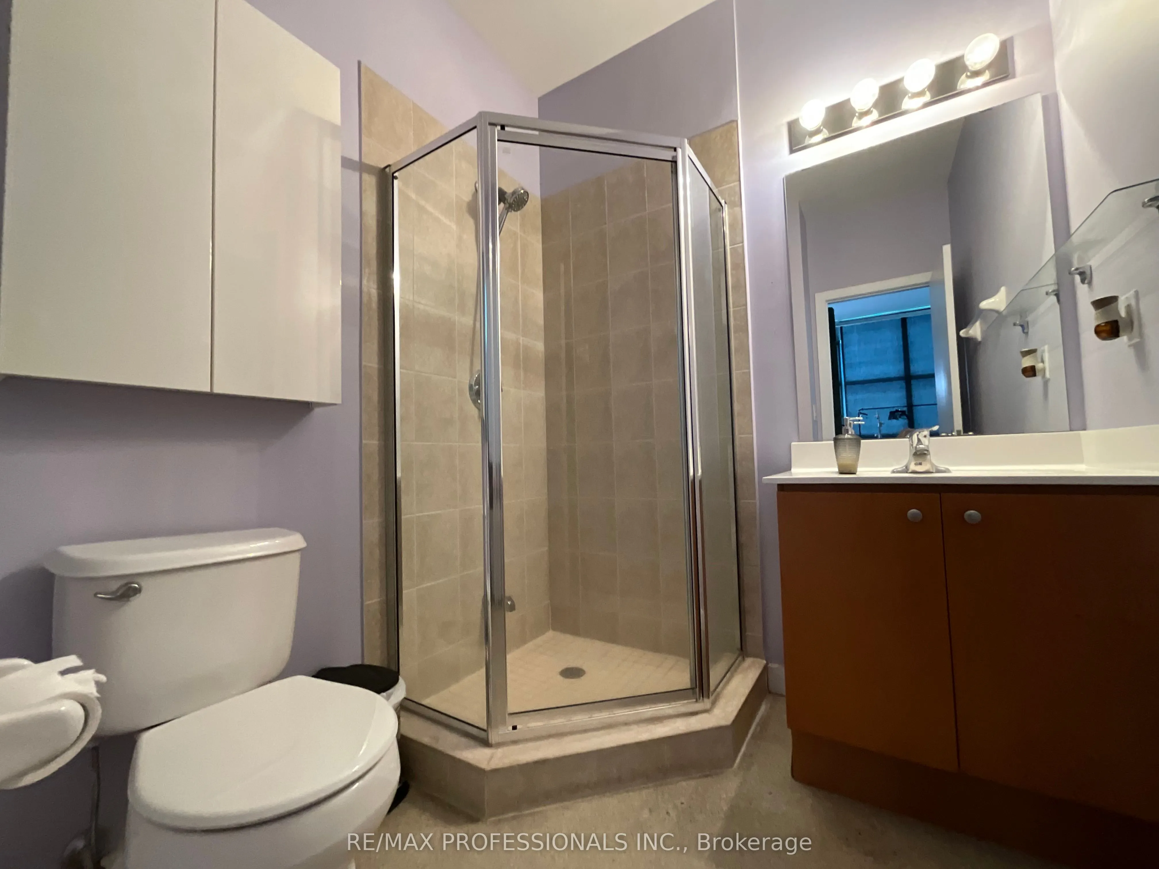 2 Fieldway Road, #1208