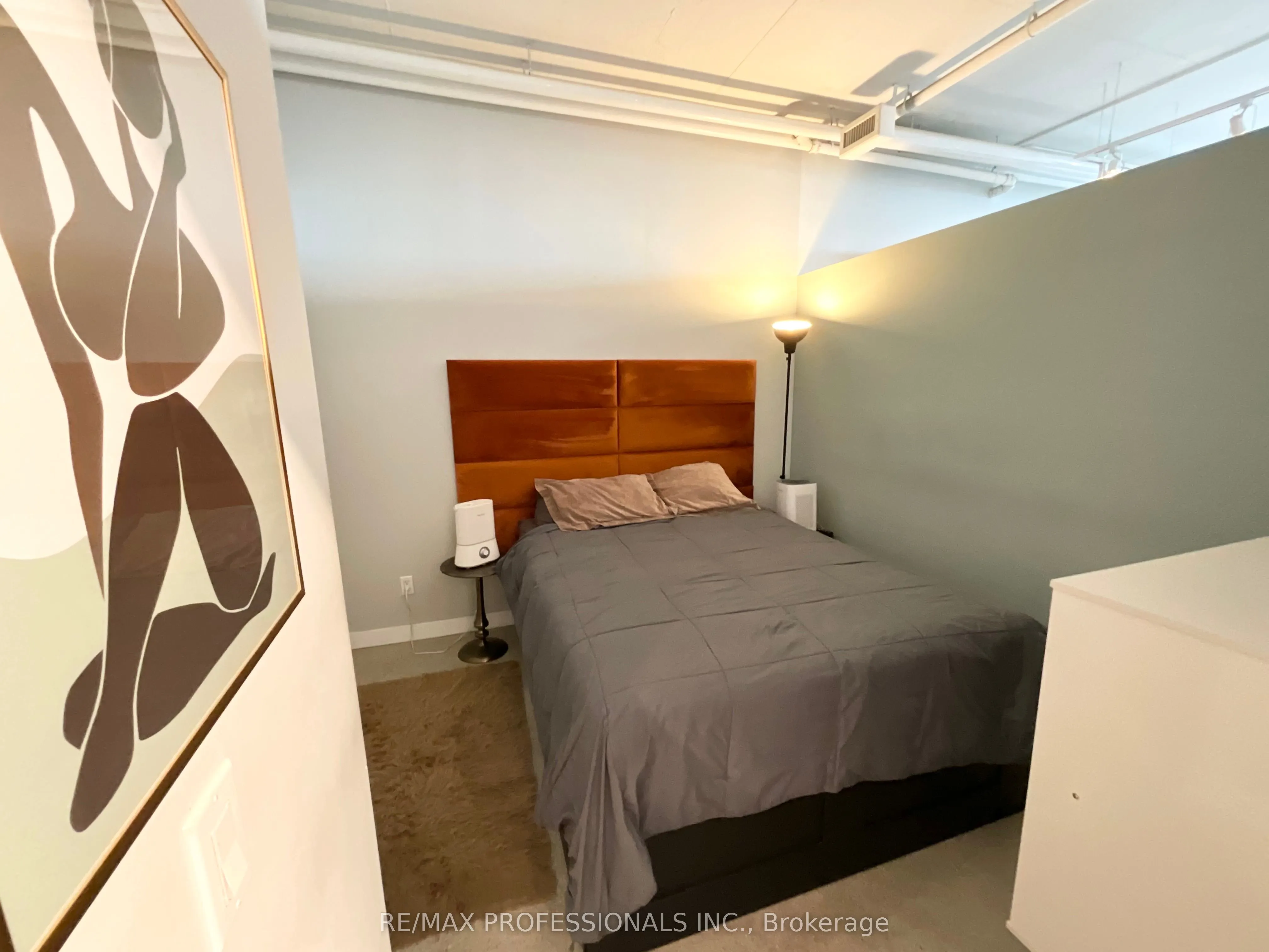 2 Fieldway Road, #1208
