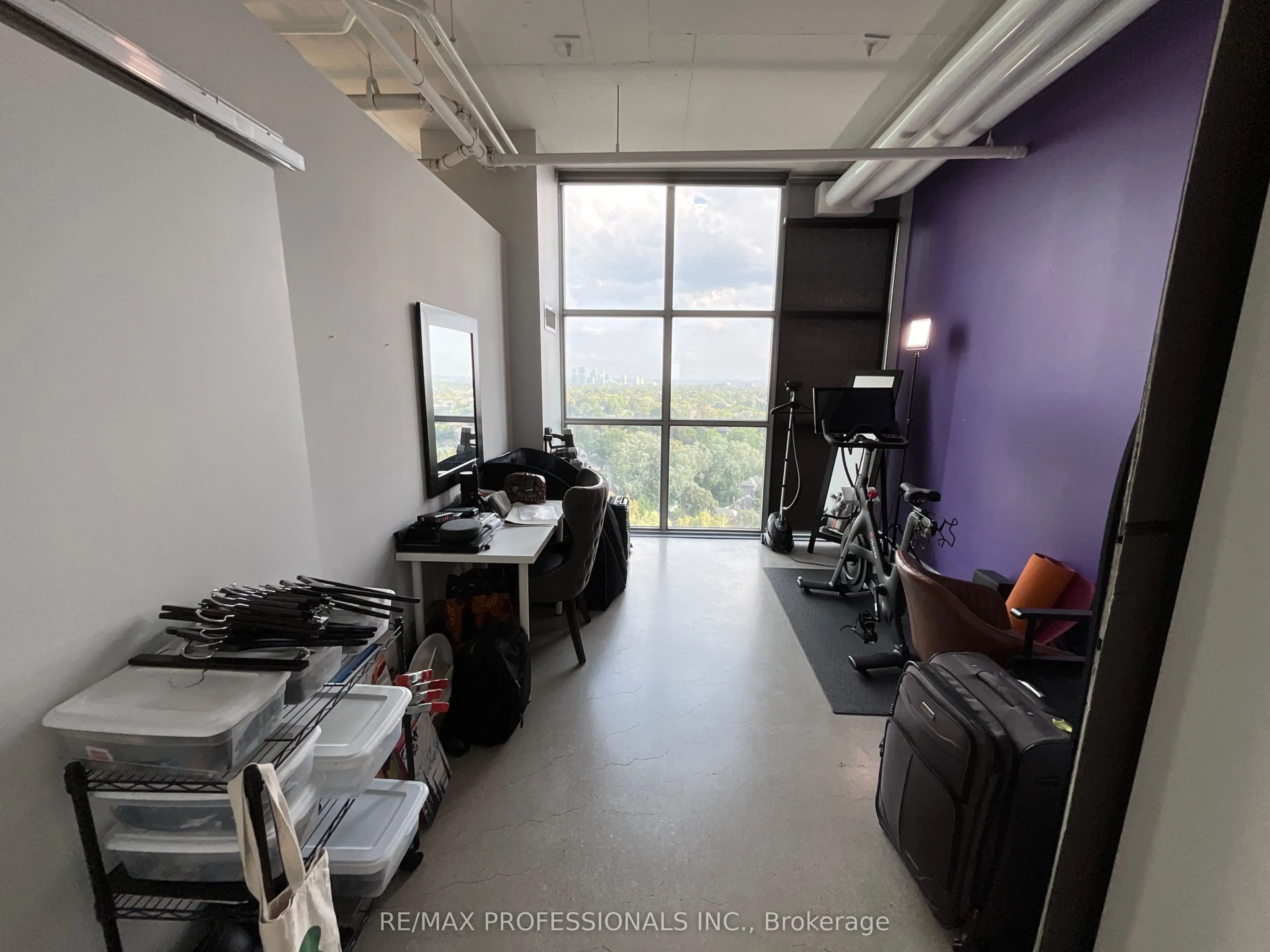 2 Fieldway Road, #1208