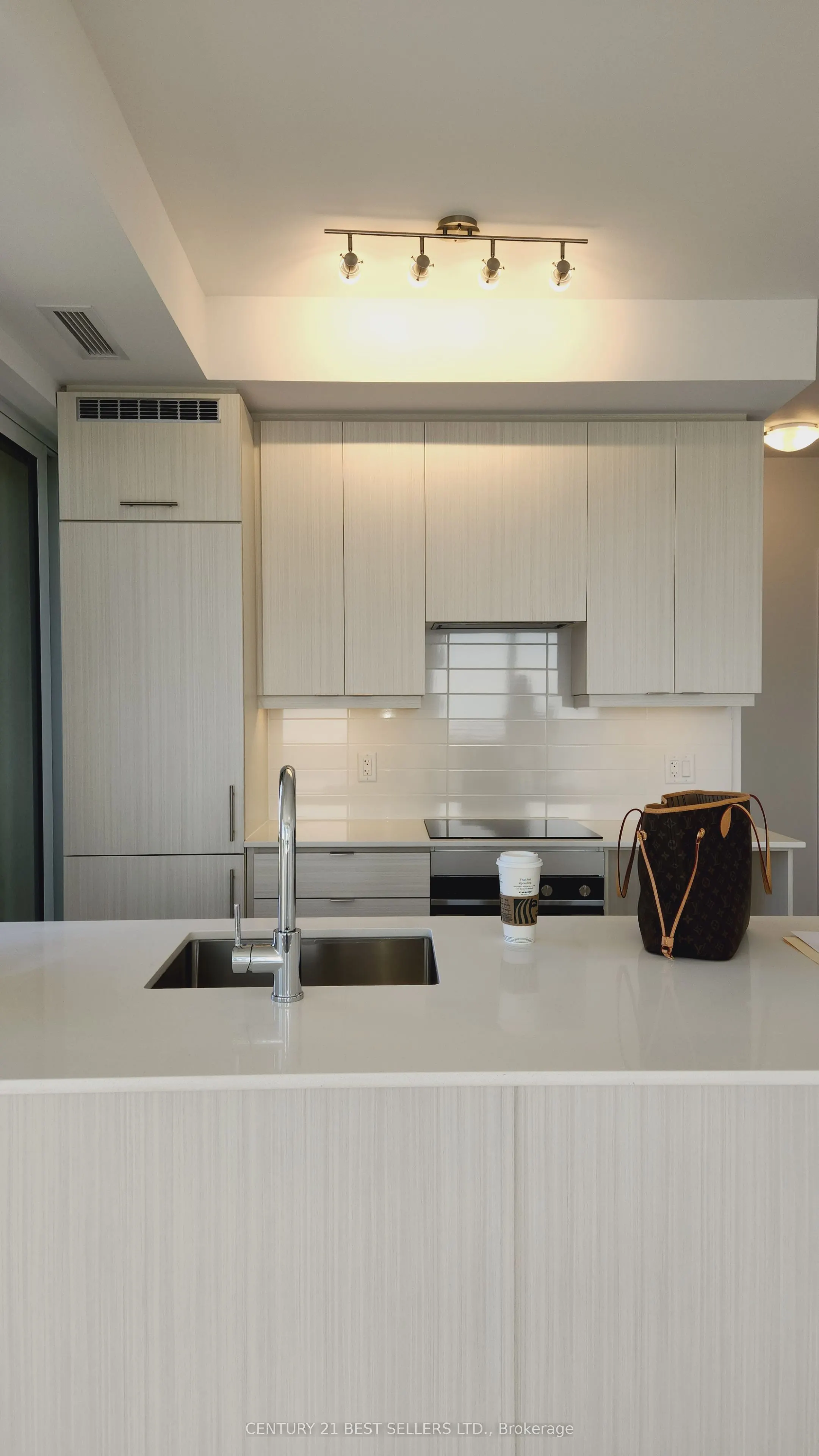 36 Elm Drive W, #2407