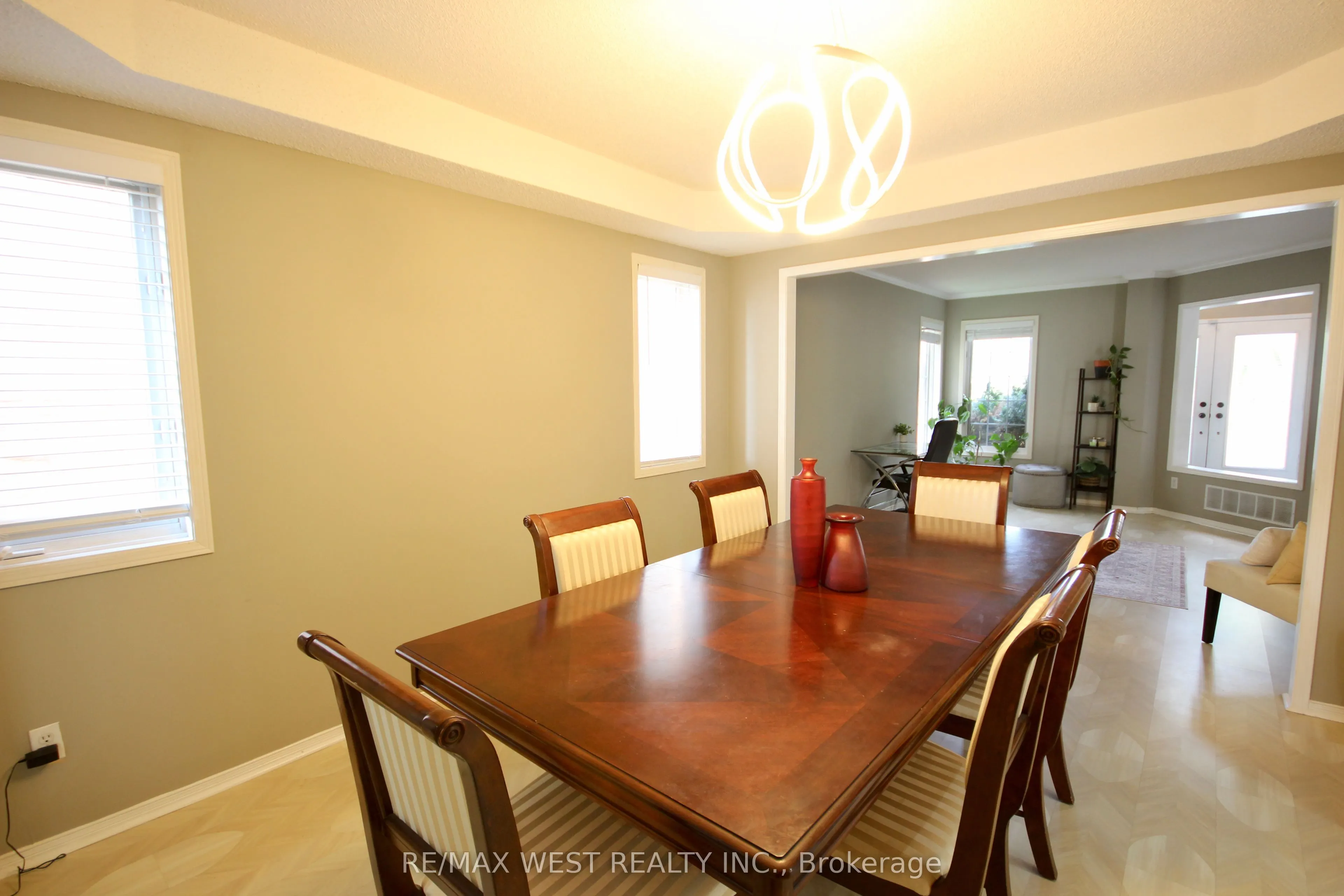 7374 Black Walnut Trail