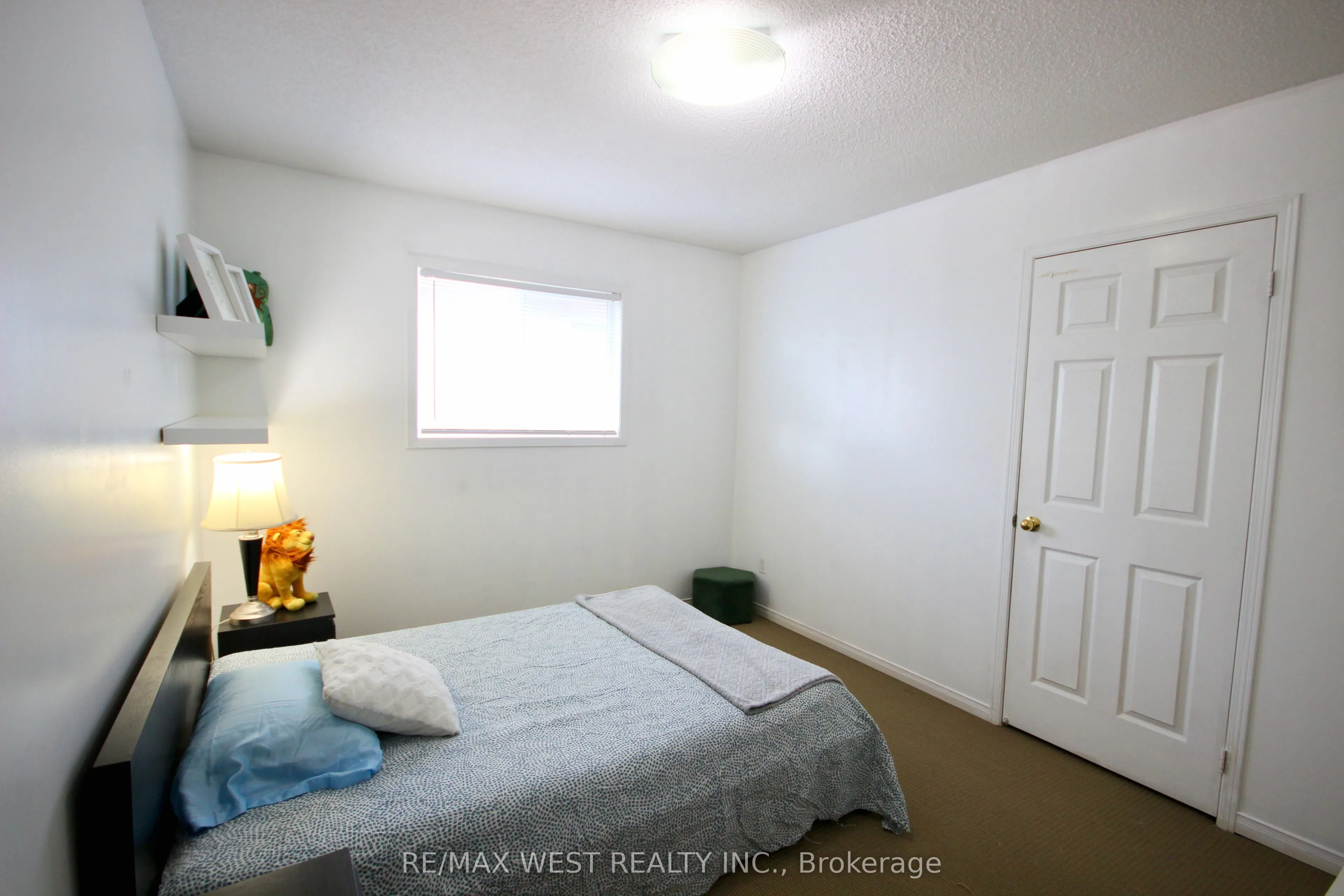 7374 Black Walnut Trail